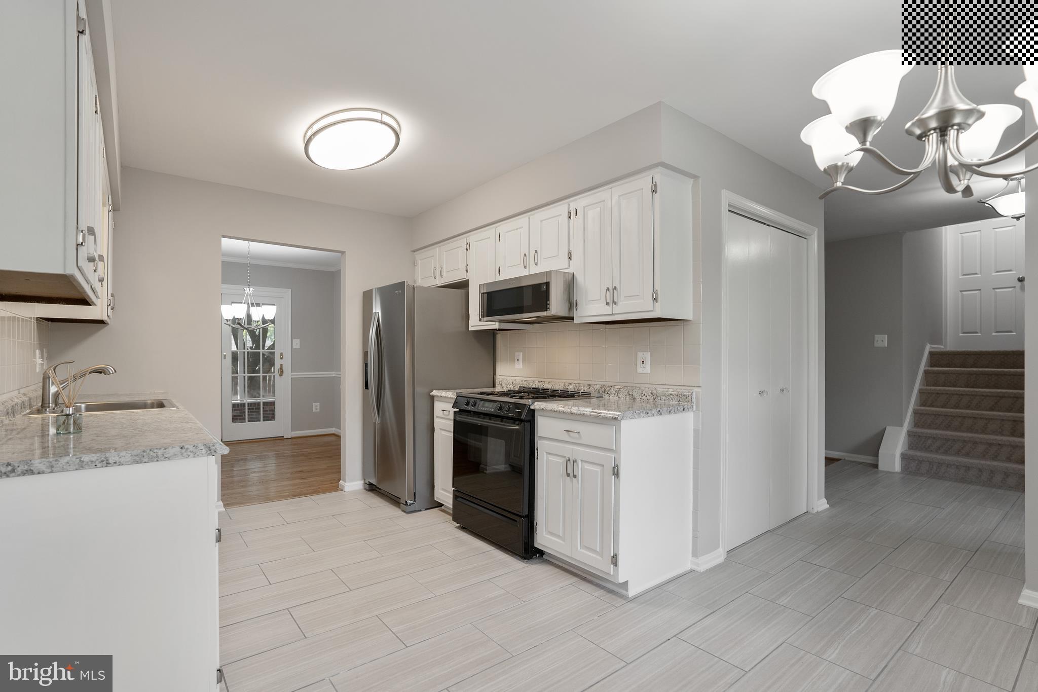 WEEMS SQUARE - Residential