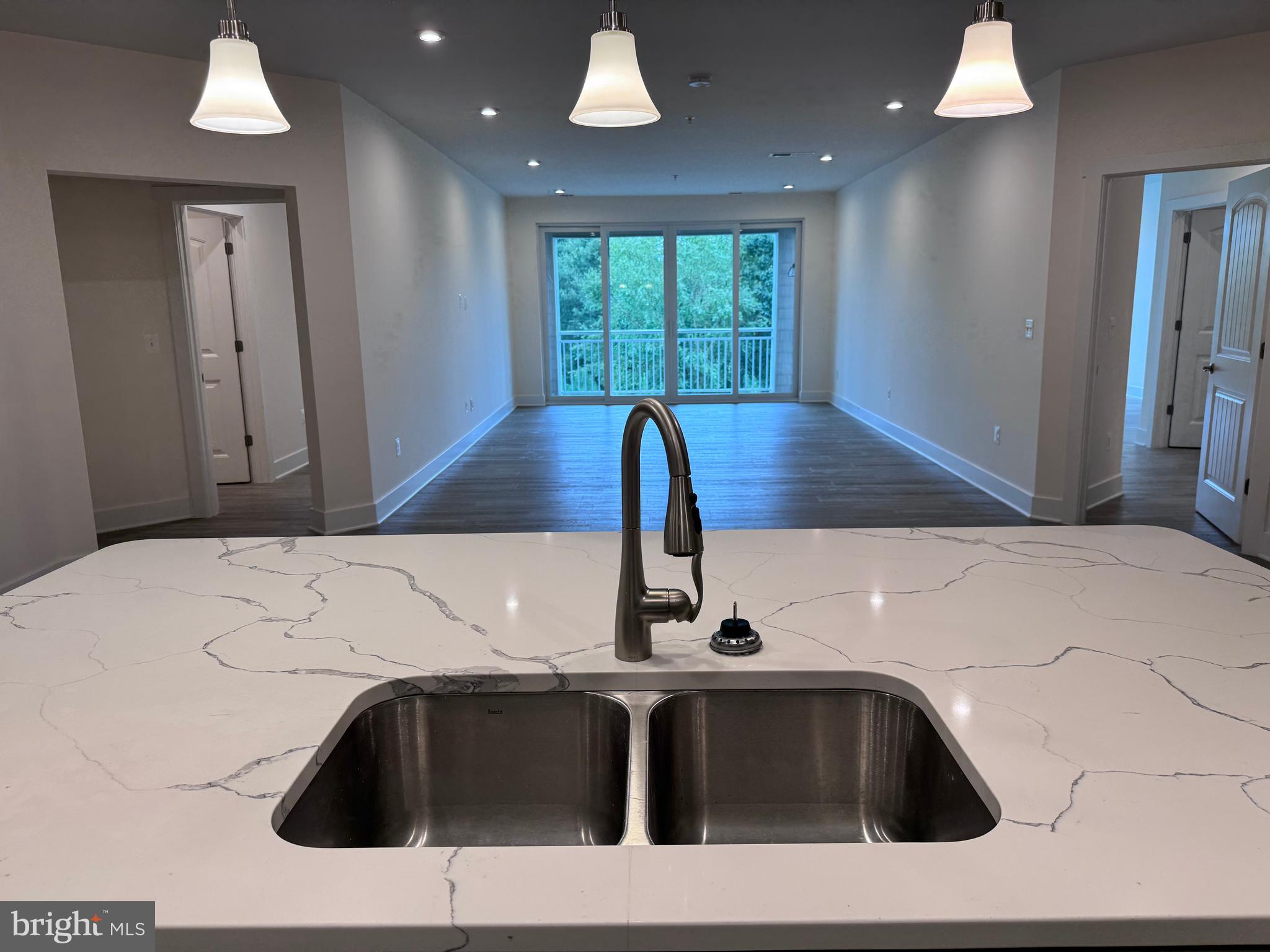 1000 HERONS NEST WAY 32