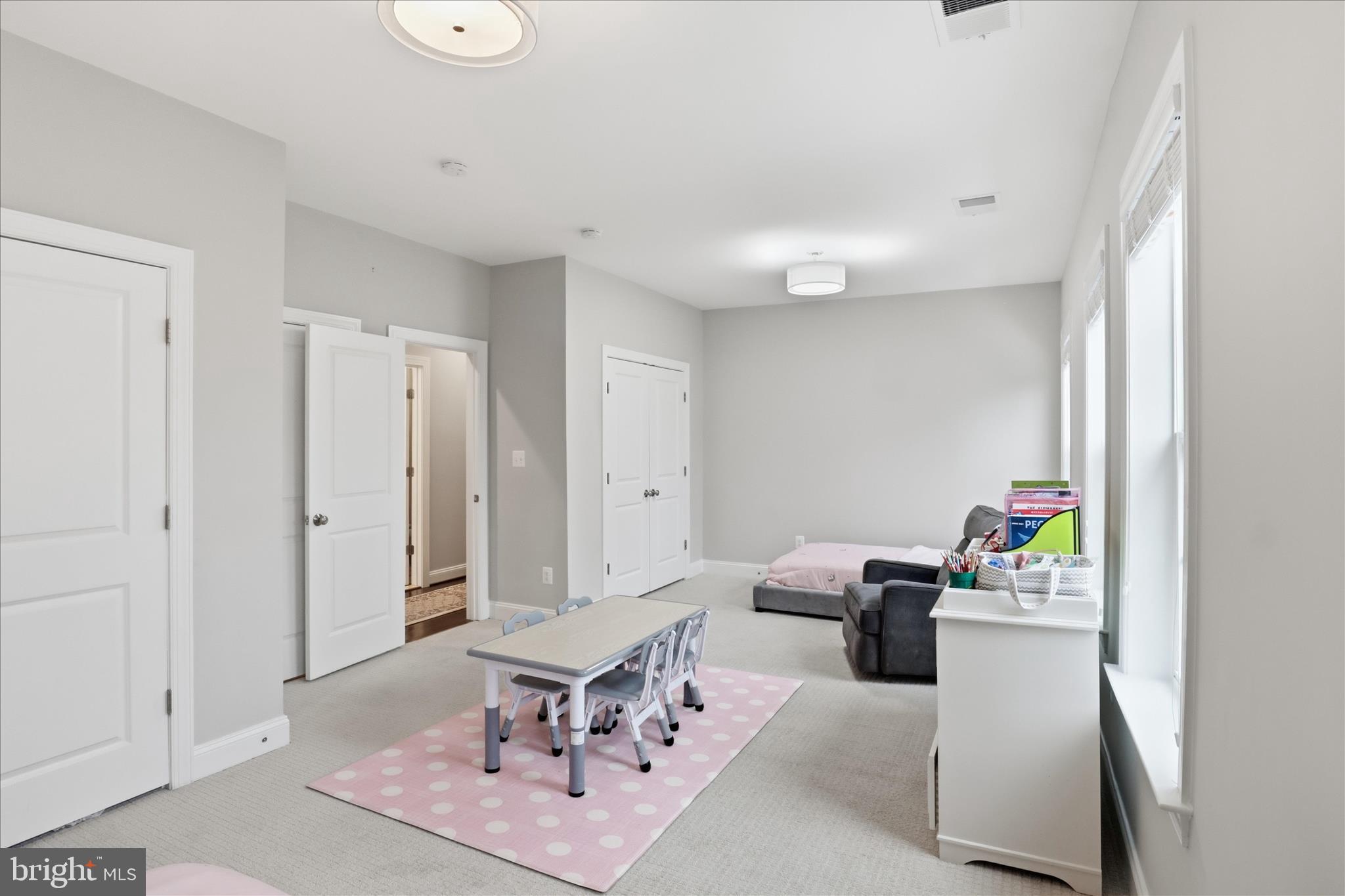 RESERVE AT OAKVIEW - Residential