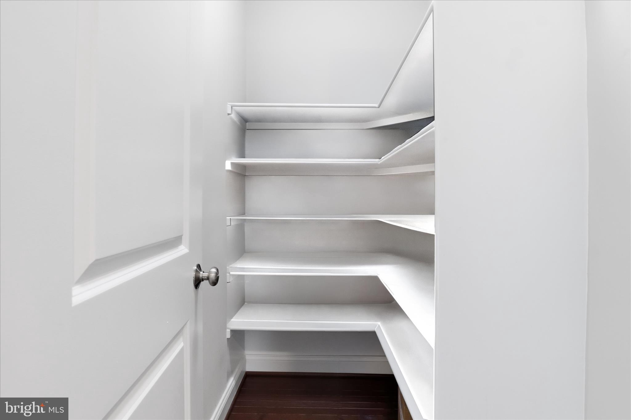 RESERVE AT OAKVIEW - Residential