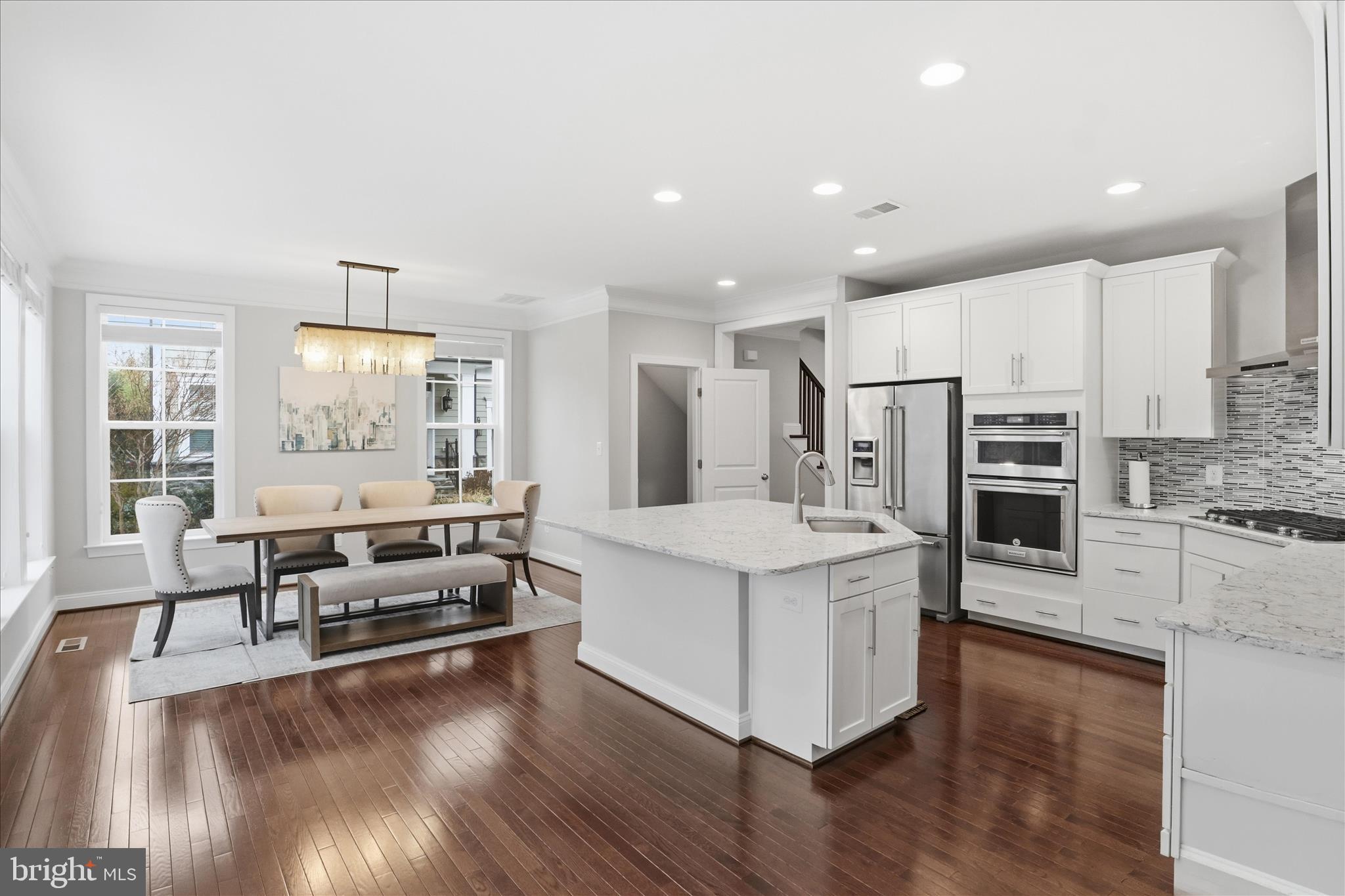 RESERVE AT OAKVIEW - Residential