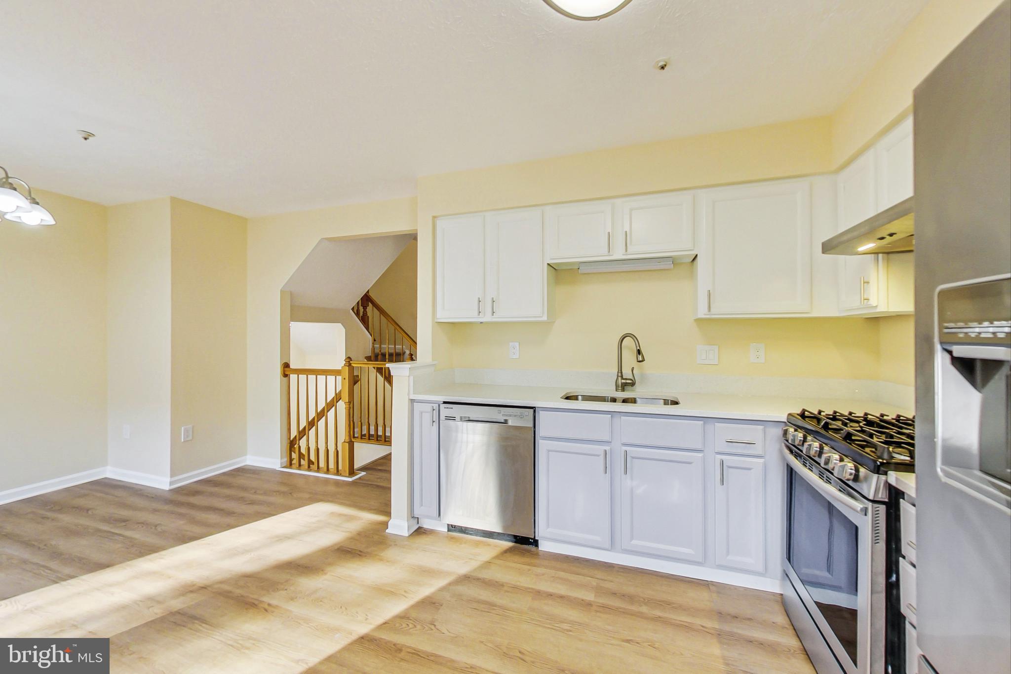 RUSSETT - Residential