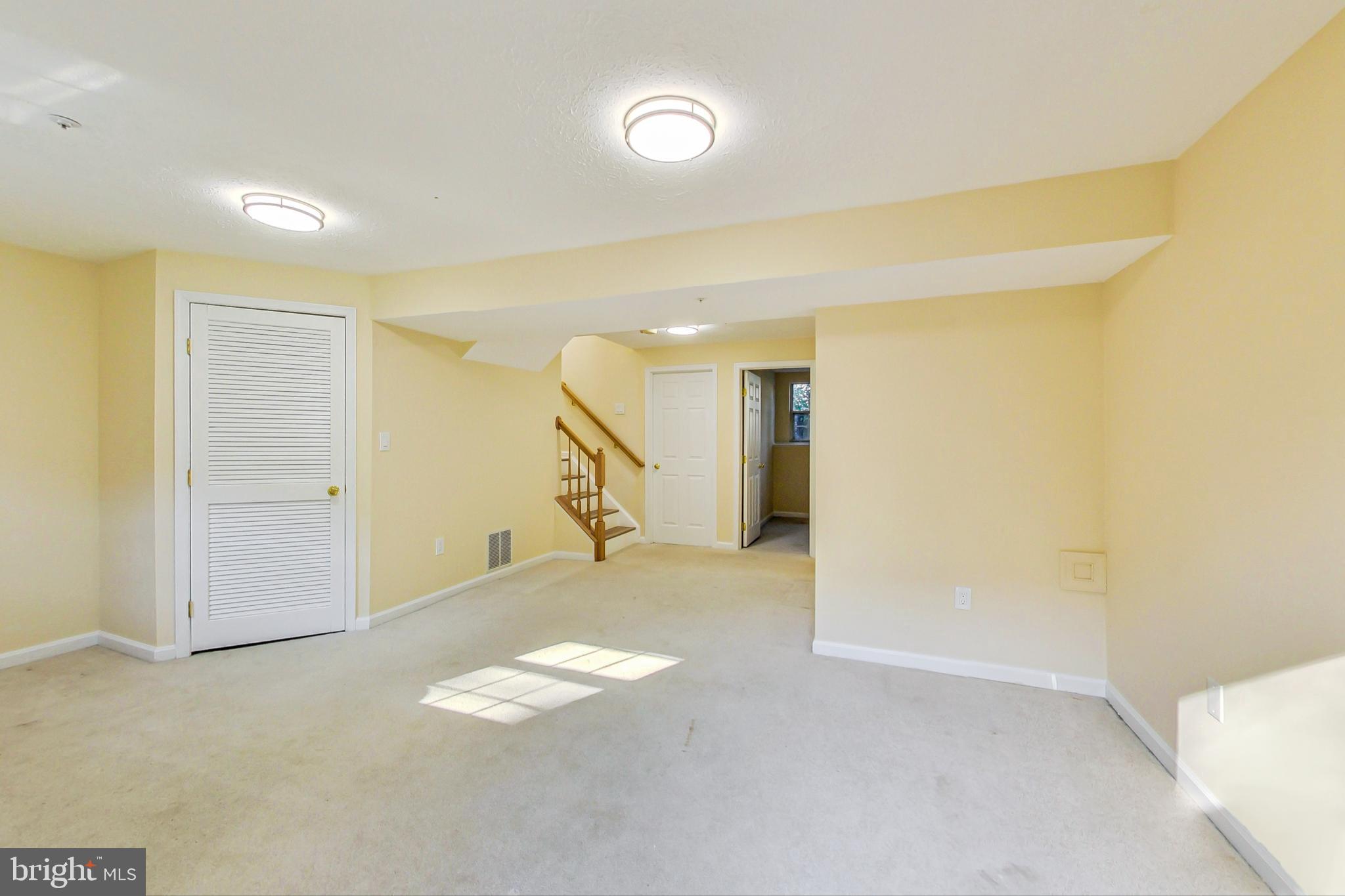 RUSSETT - Residential