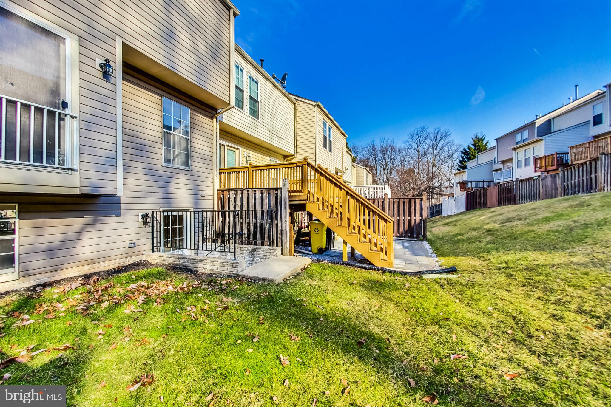 RUSSETT - Residential