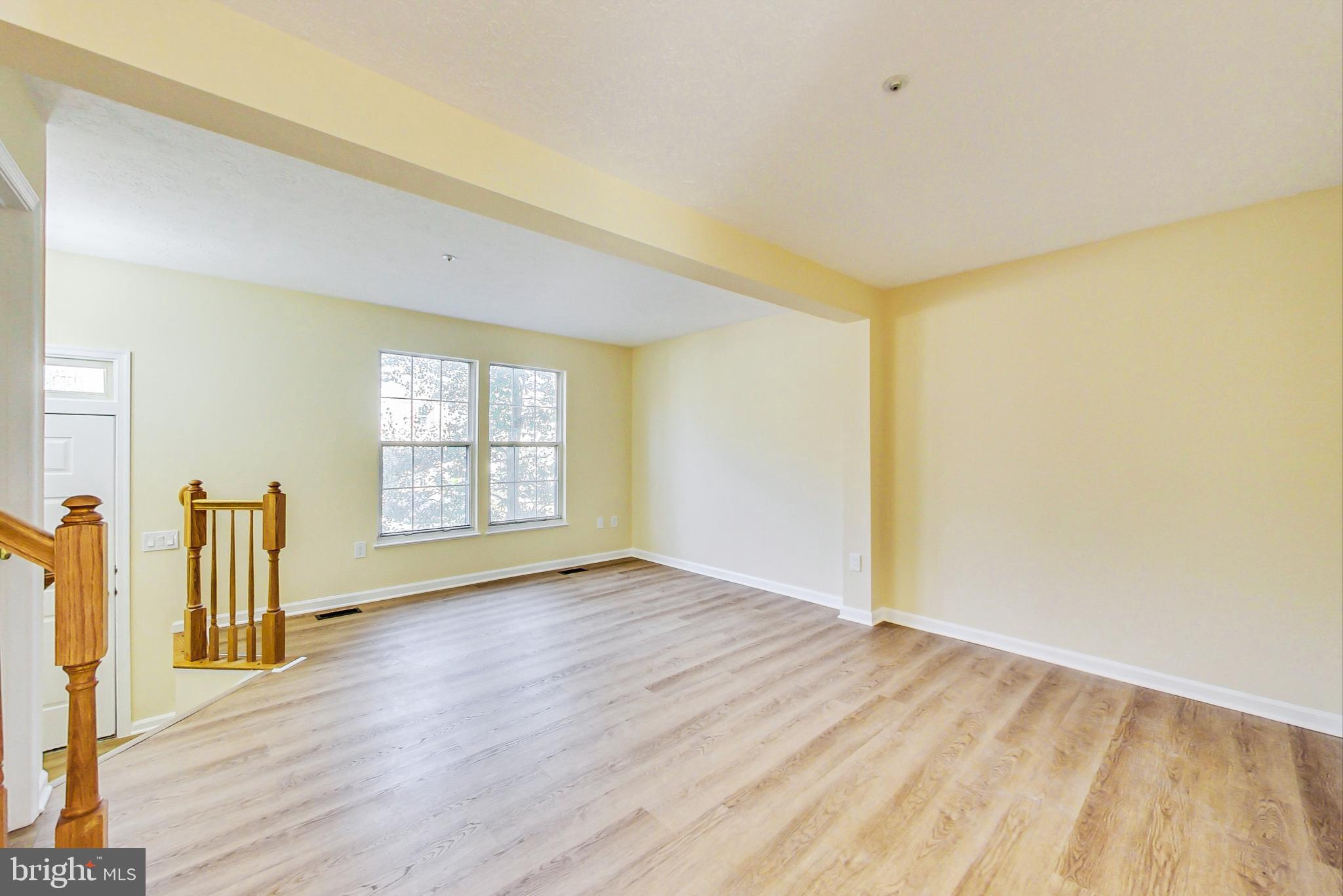 RUSSETT - Residential