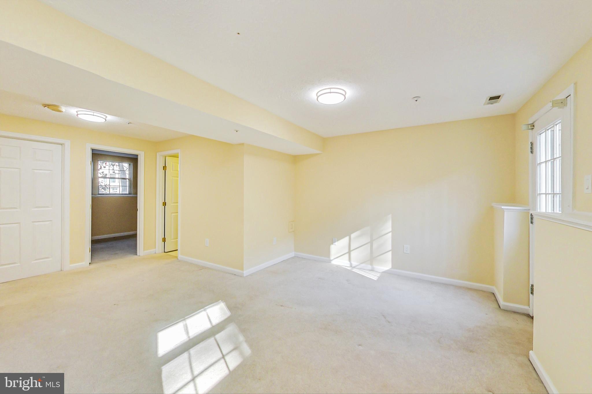 RUSSETT - Residential