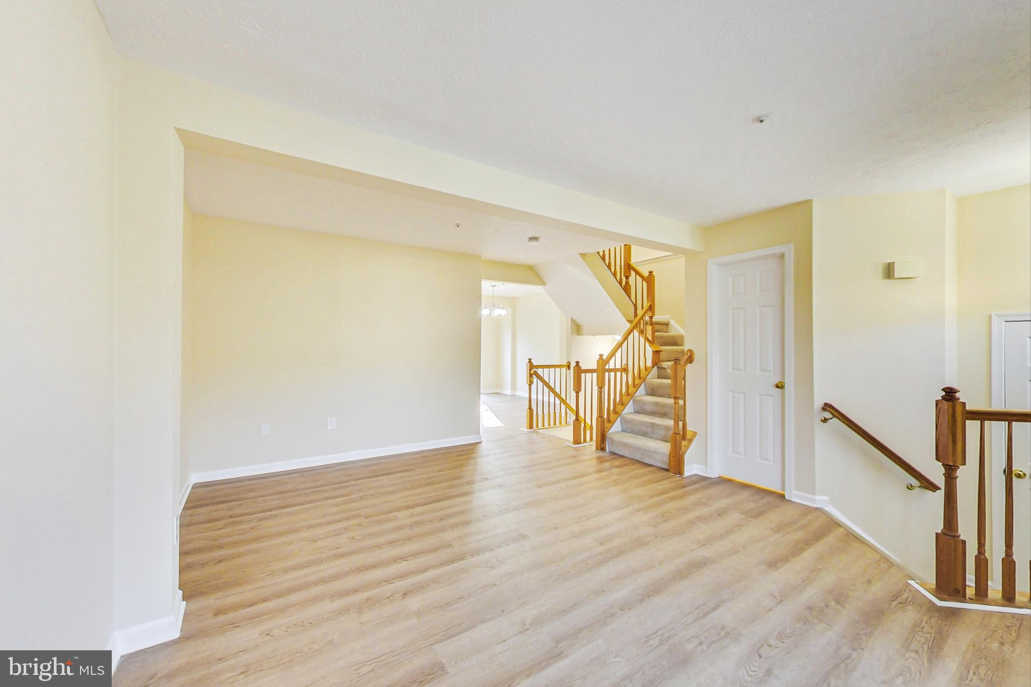 RUSSETT - Residential