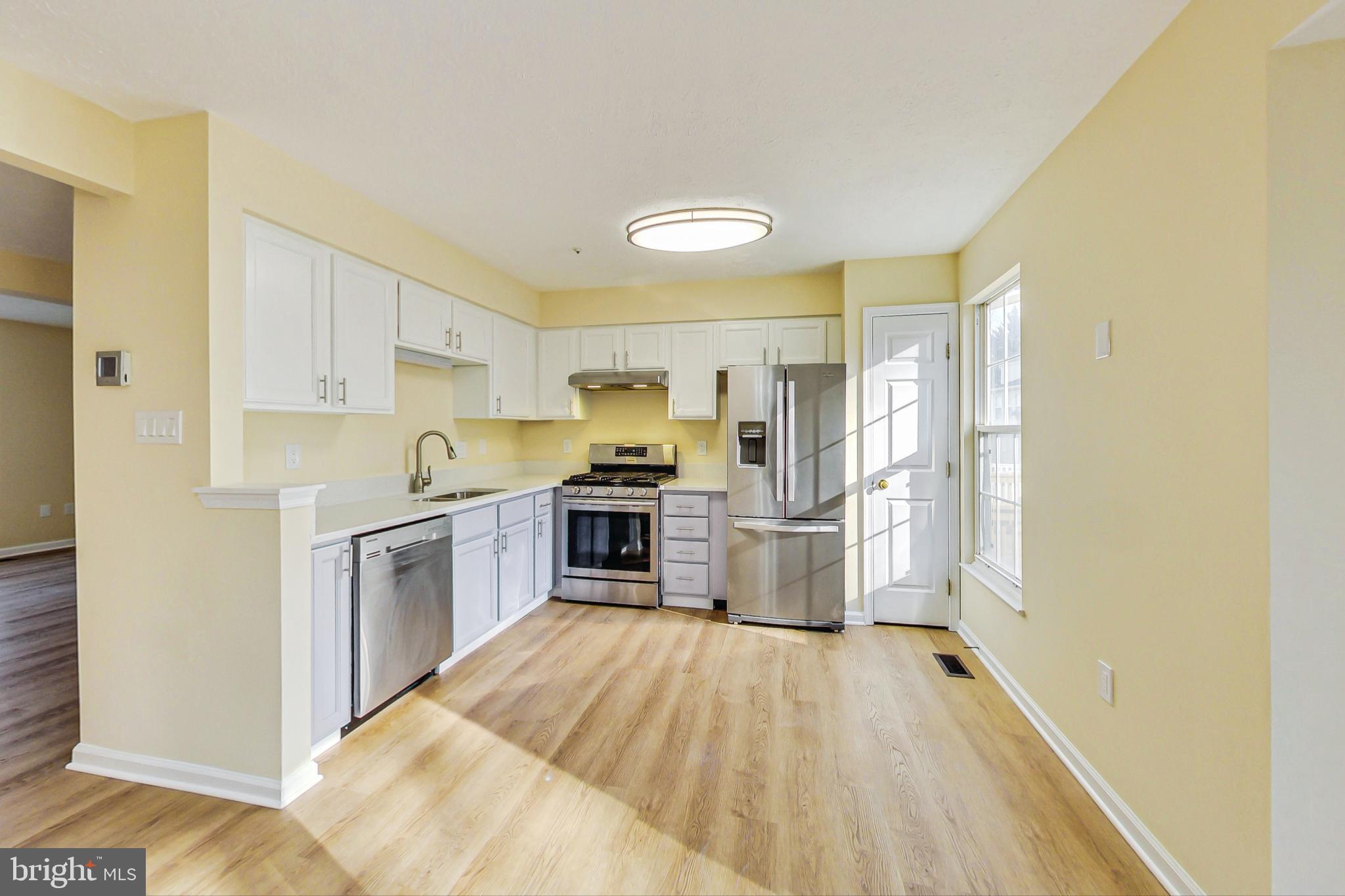 RUSSETT - Residential