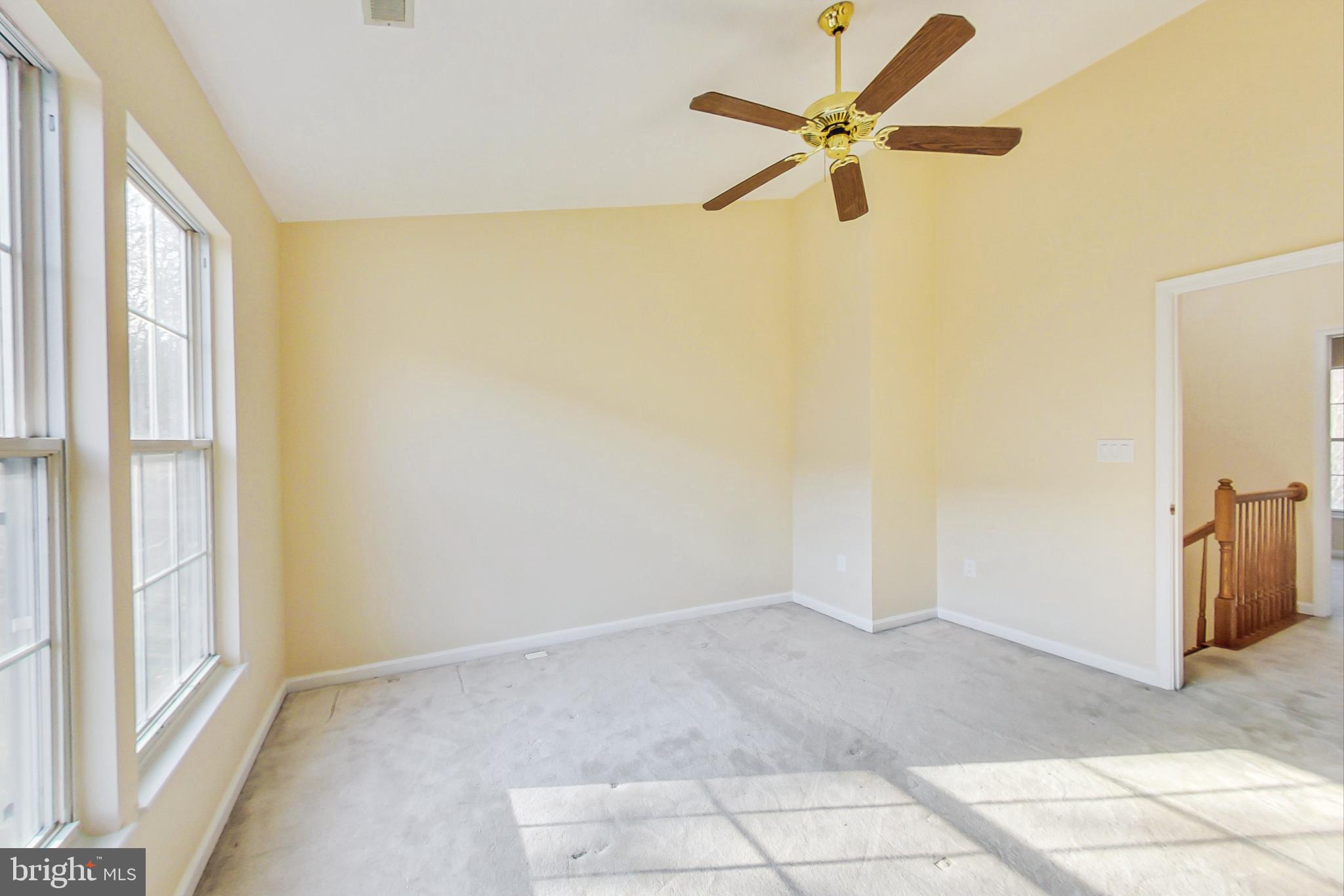 RUSSETT - Residential