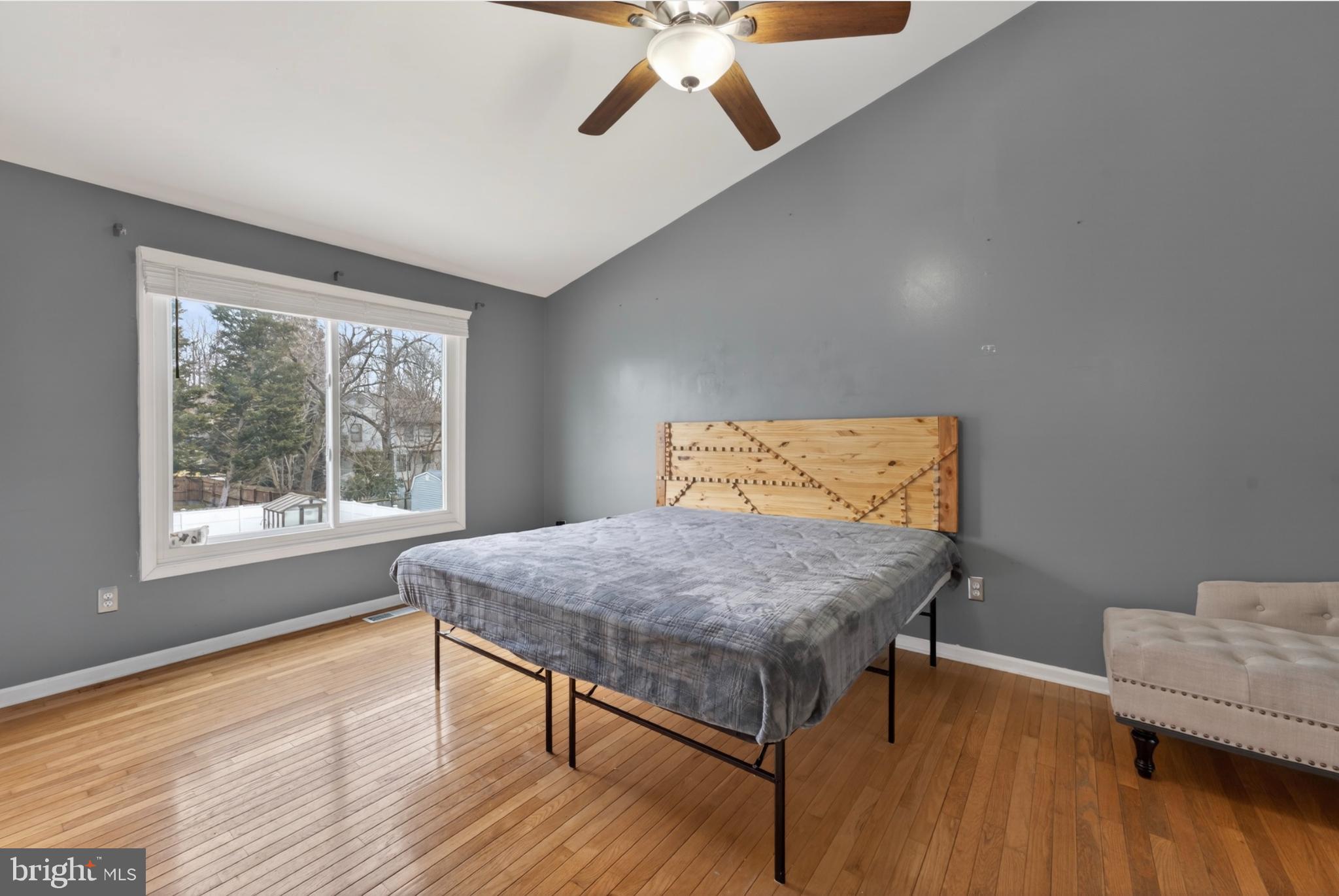 WRANGLE HILL ESTATES - Residential