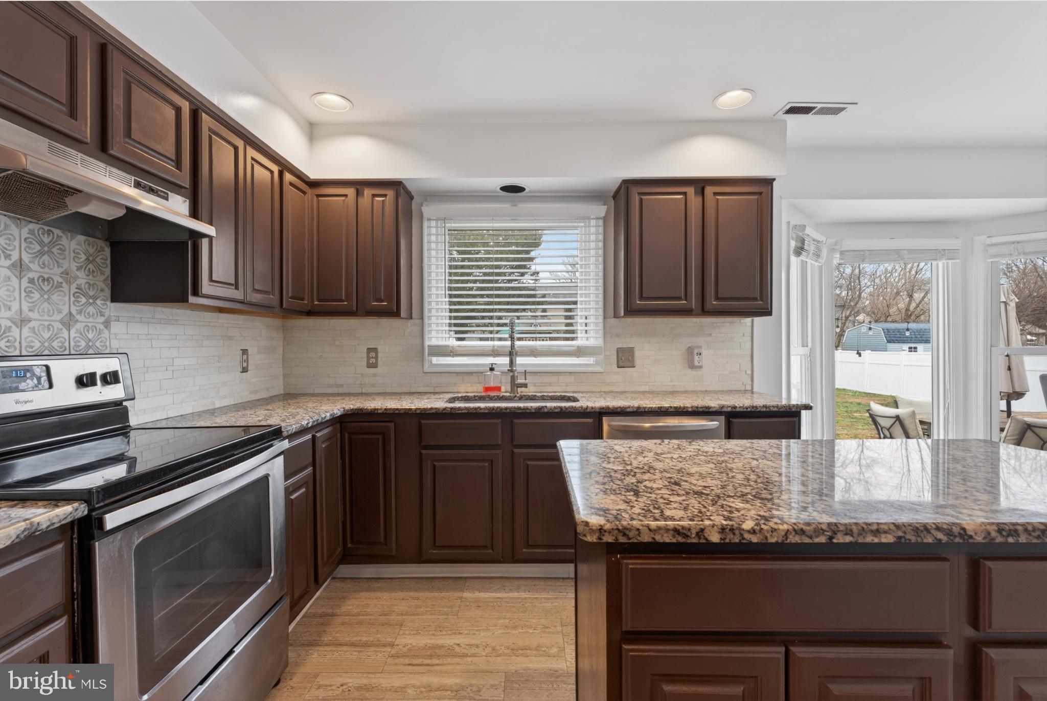 WRANGLE HILL ESTATES - Residential