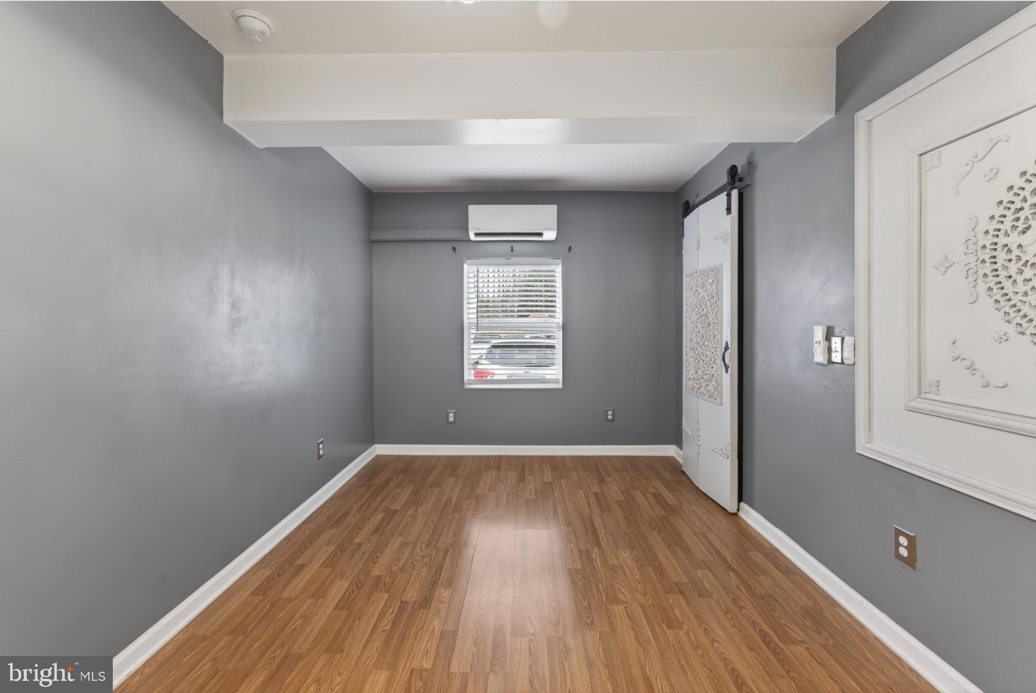 WRANGLE HILL ESTATES - Residential