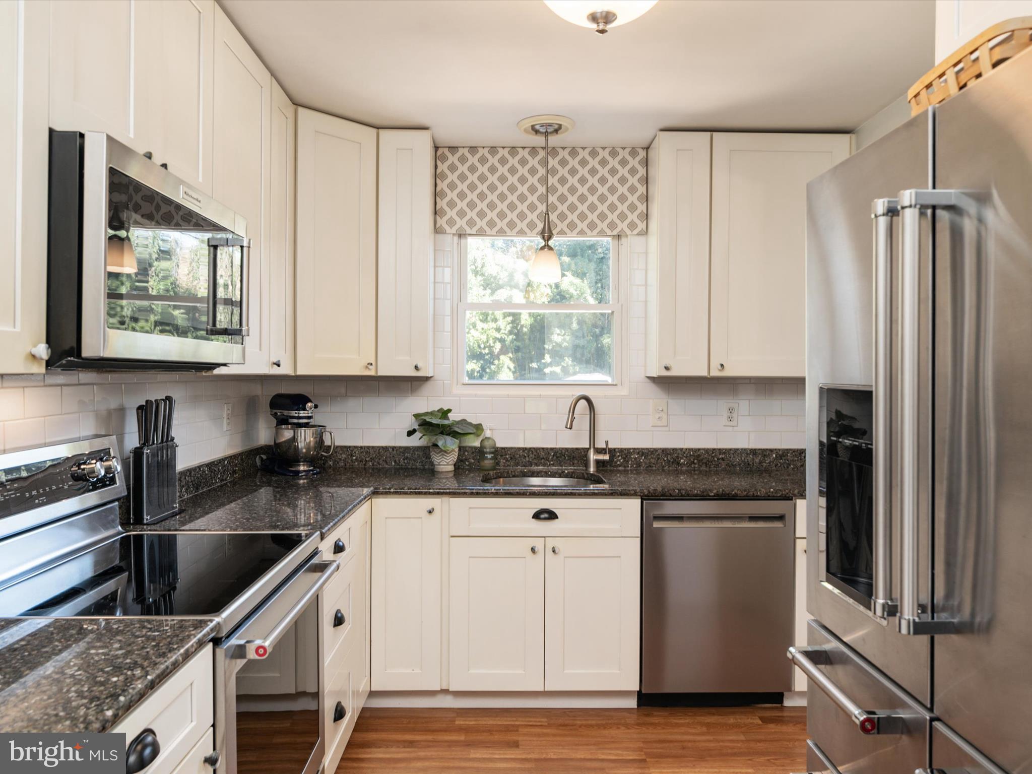 BAY CITY - Residential