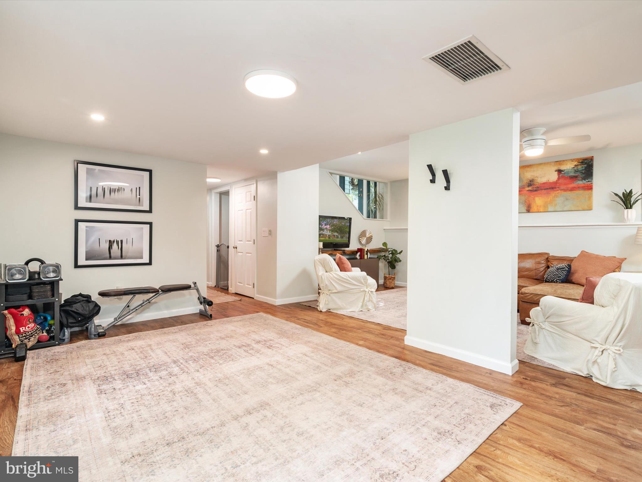 BAY CITY - Residential