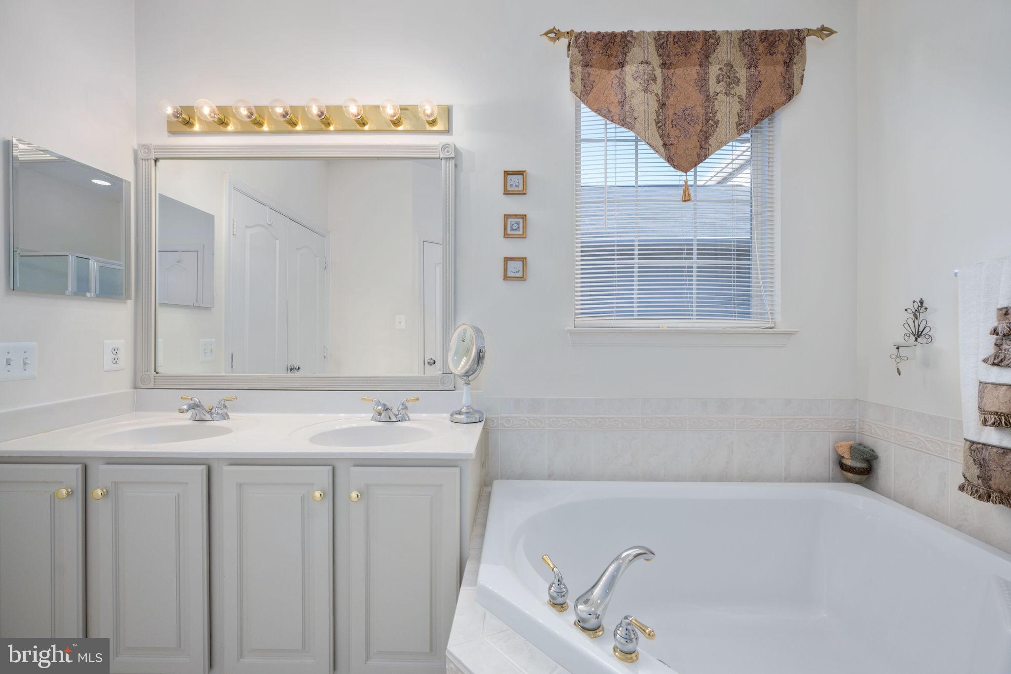 PRINCETON WOODS - Residential