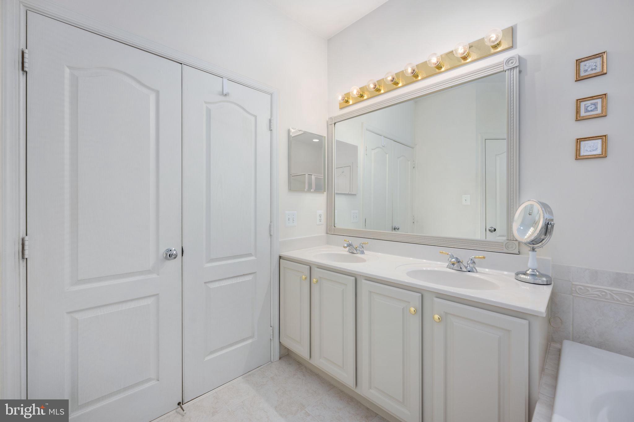 PRINCETON WOODS - Residential