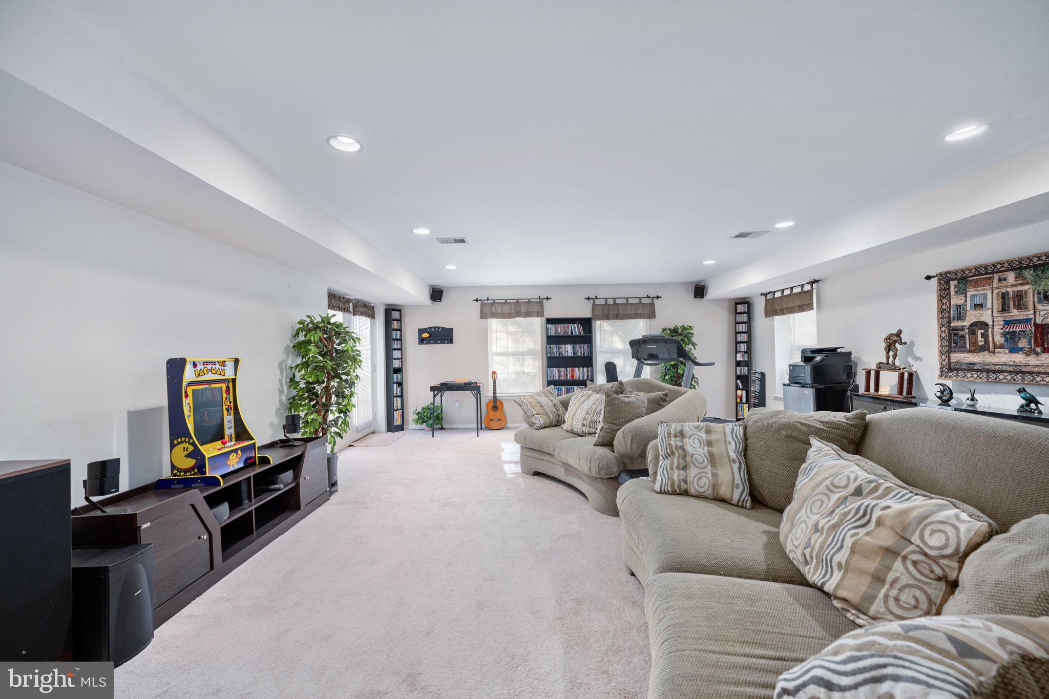 PRINCETON WOODS - Residential