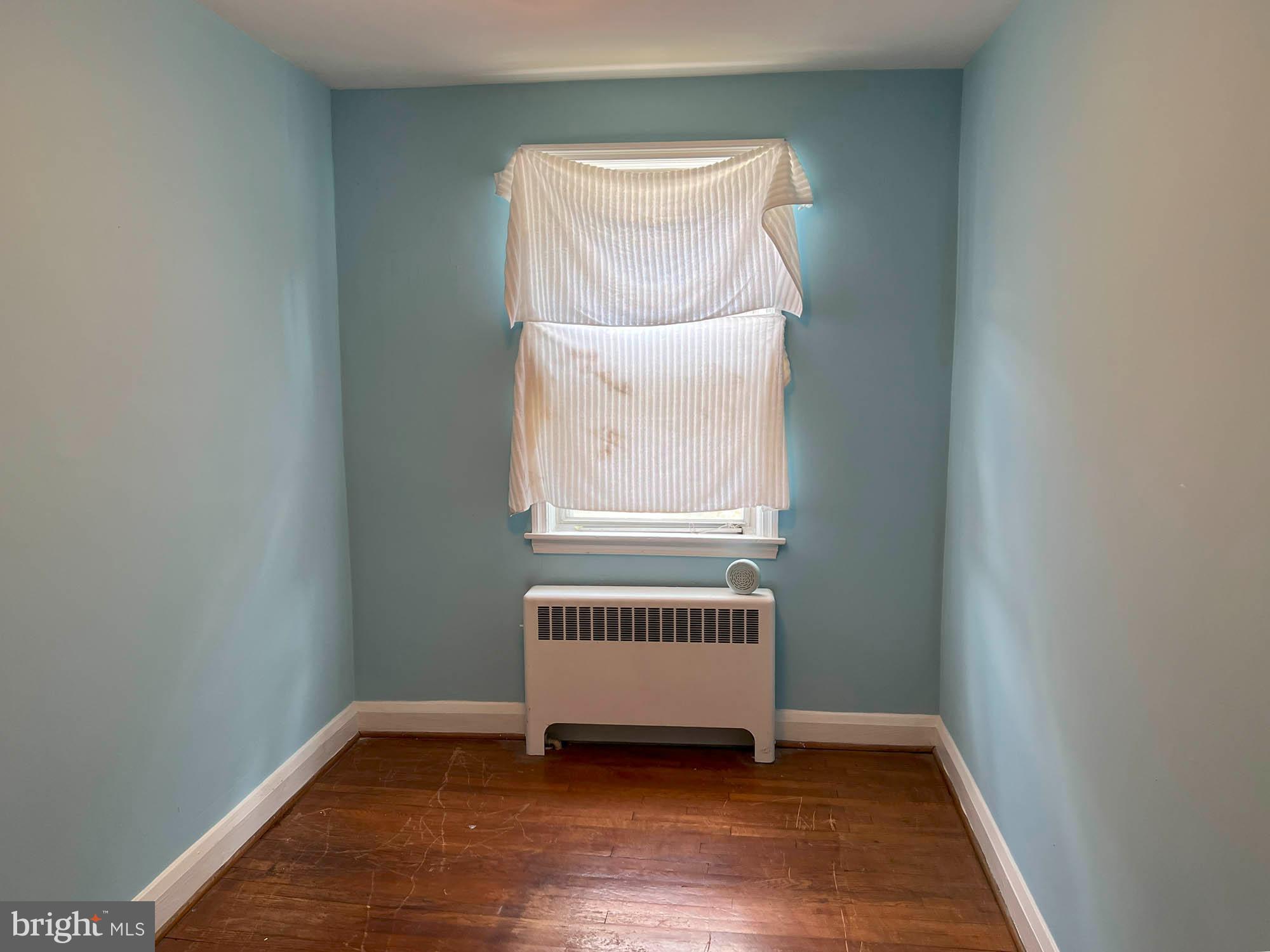 HOES HEIGHTS - Residential