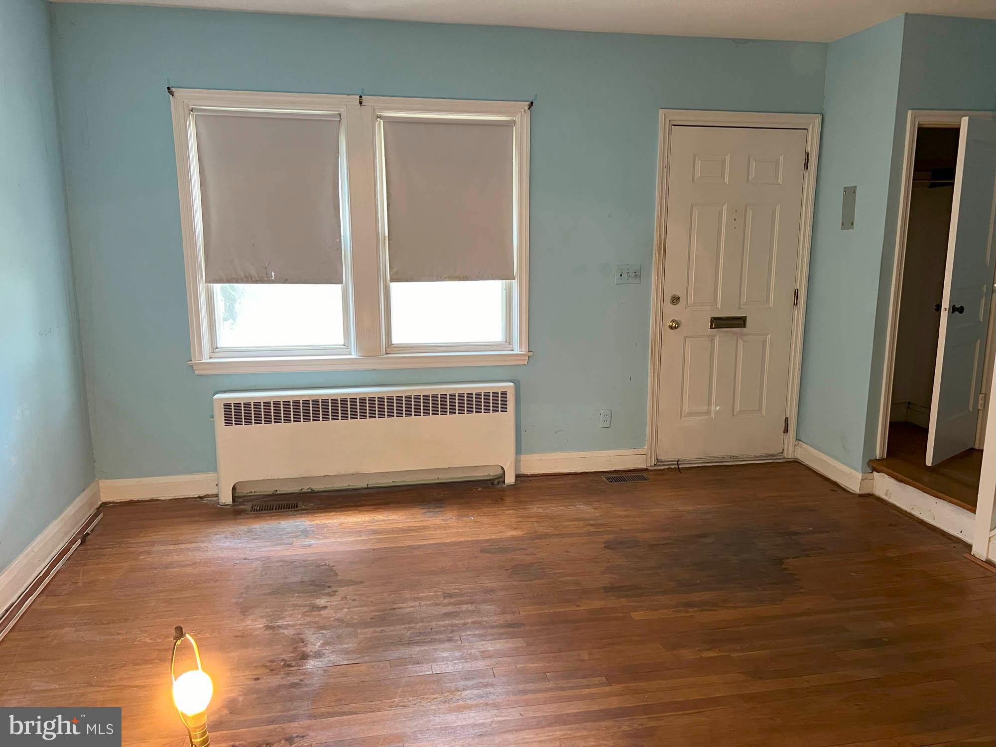 HOES HEIGHTS - Residential