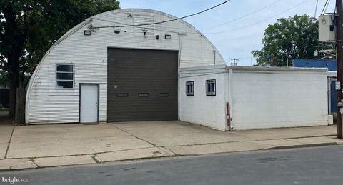Photo of 19 Garfield Ave, HAMILTON, NJ 08609 (MLS # NJME2079586)