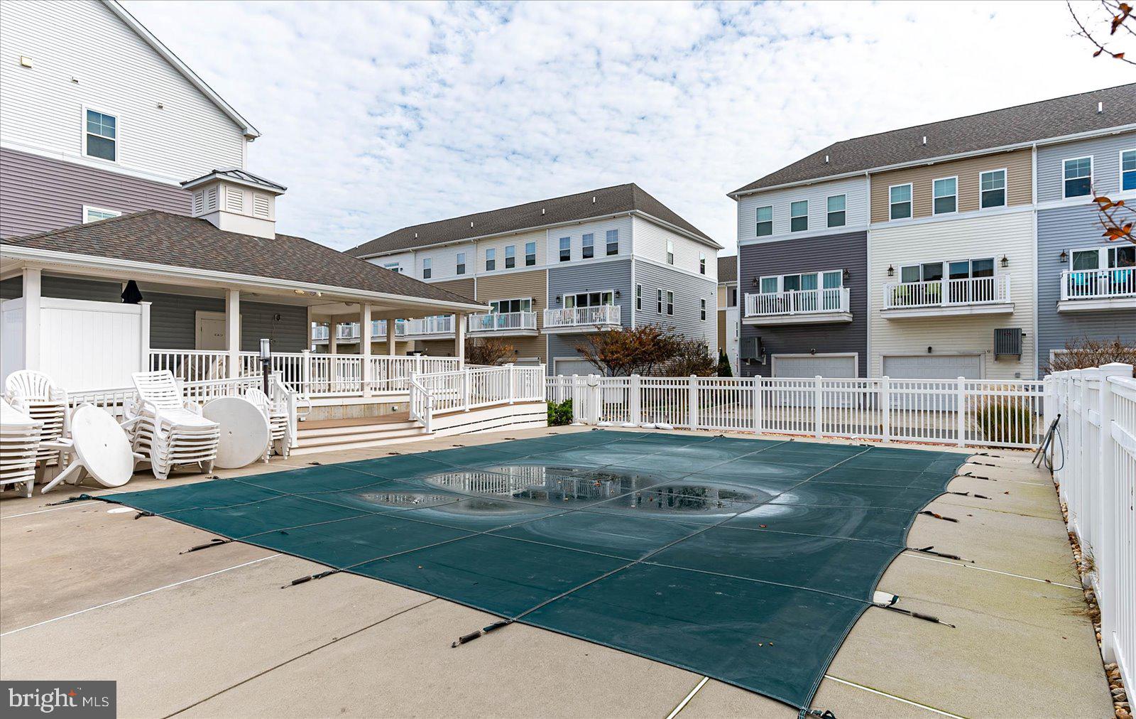 BROAD MARSH - Residential