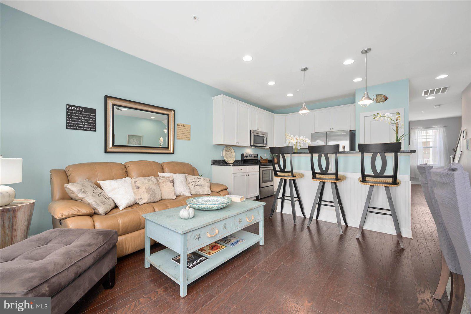 BROAD MARSH - Residential