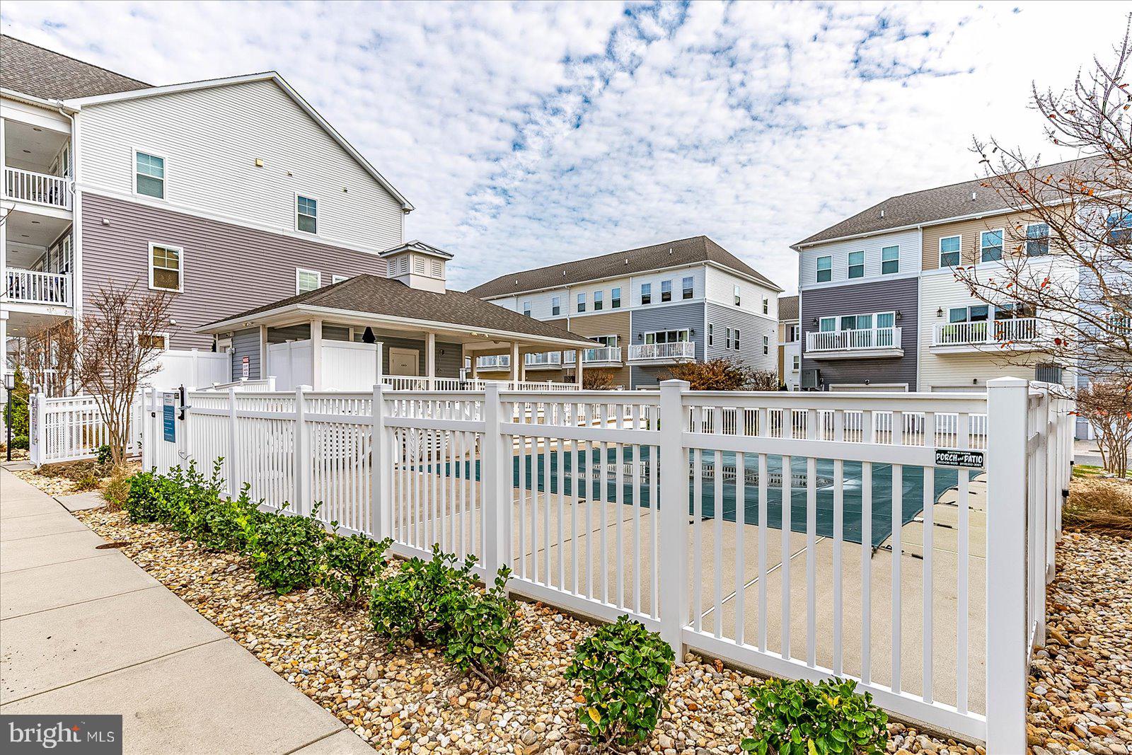 BROAD MARSH - Residential