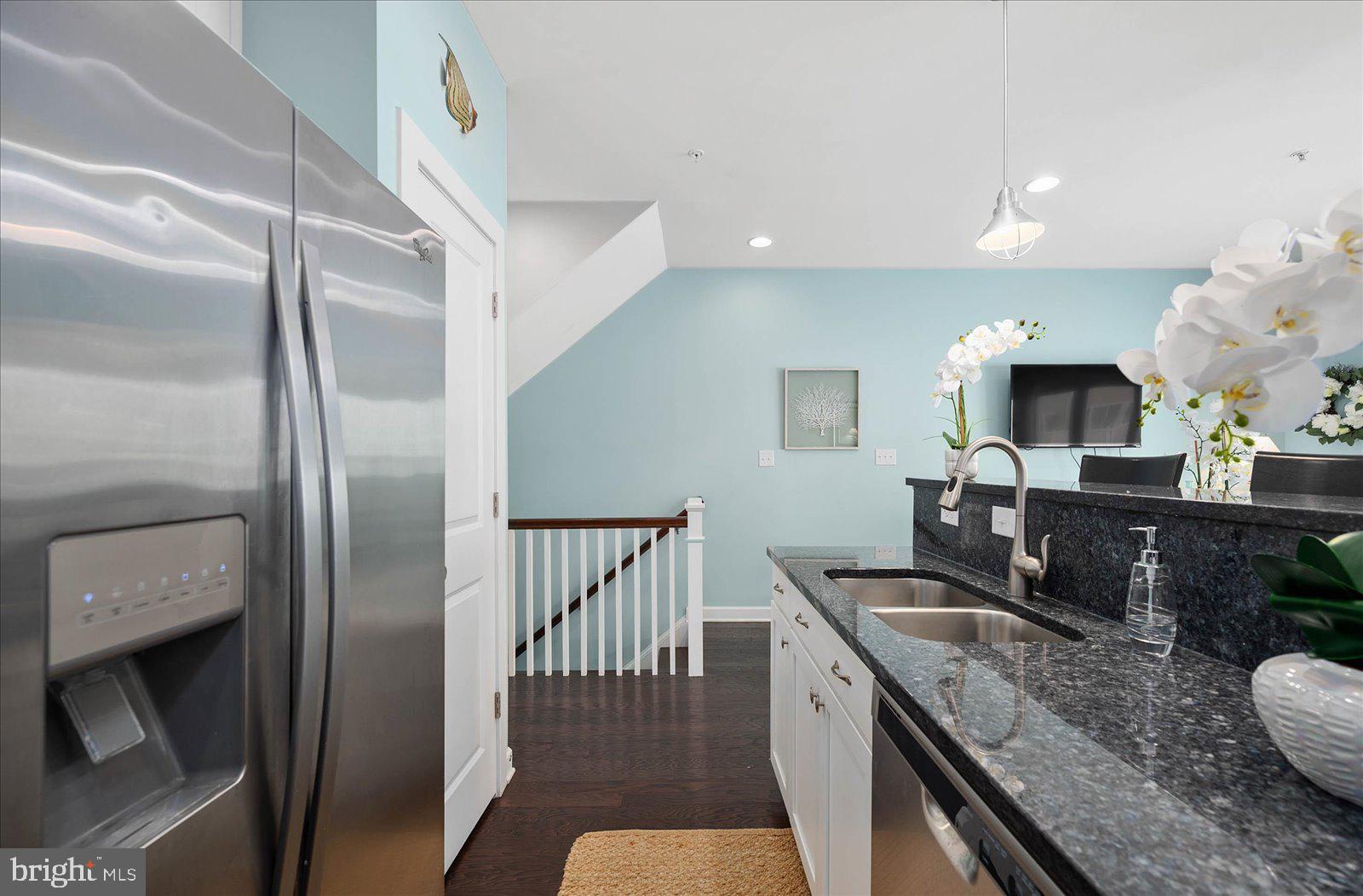 BROAD MARSH - Residential