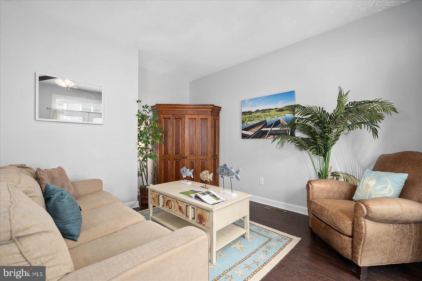 BROAD MARSH - Residential