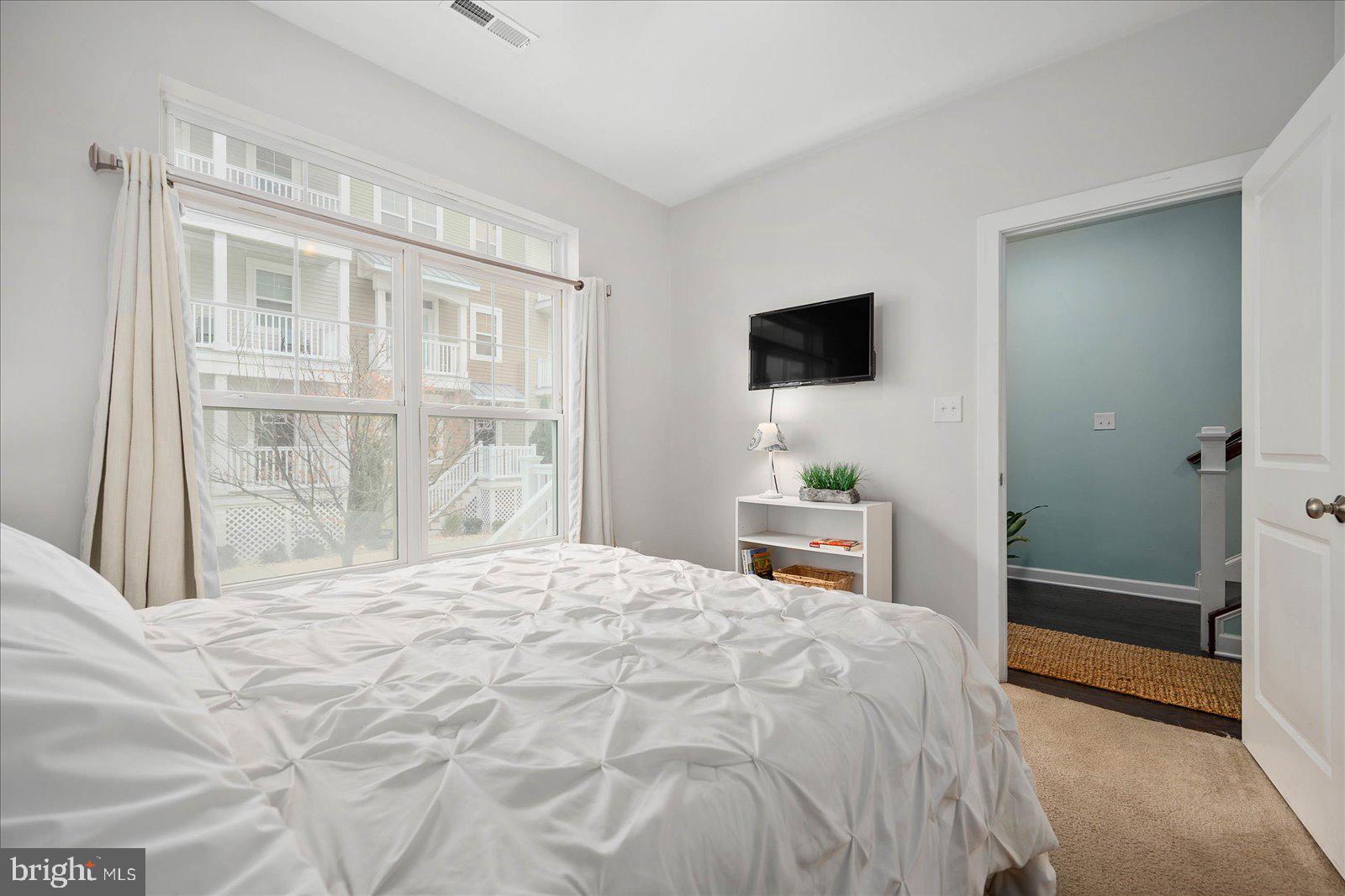 BROAD MARSH - Residential