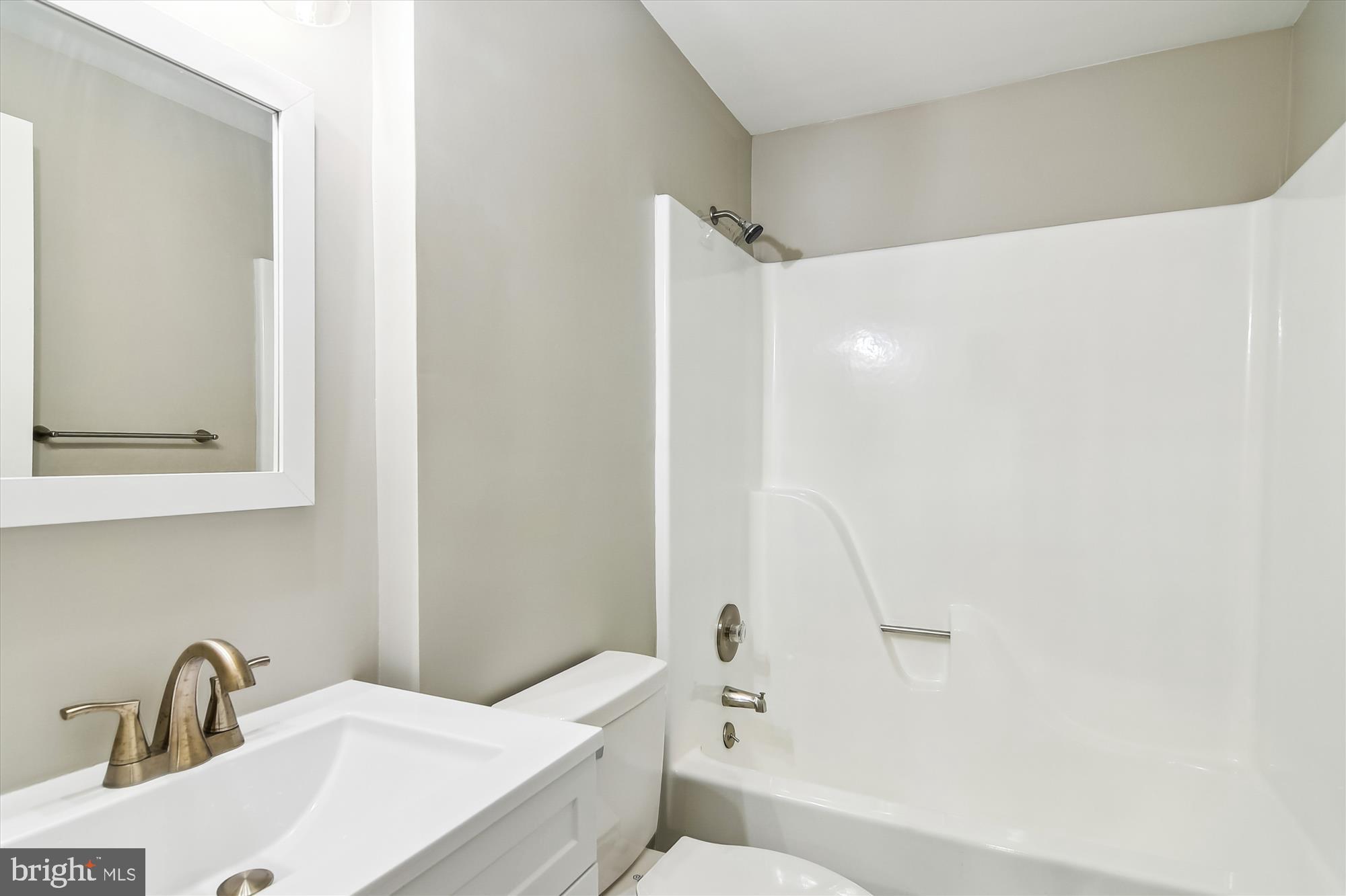 GREEN GABLES - Residential