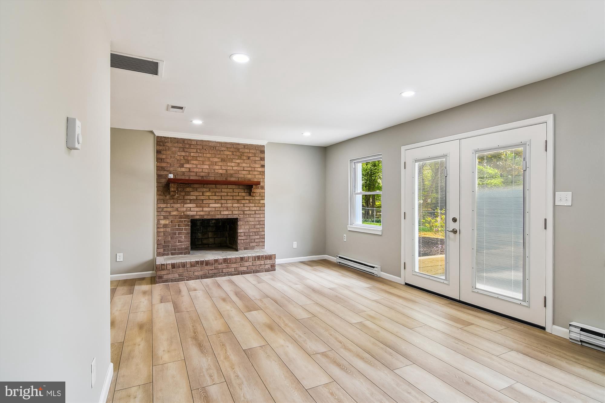 GREEN GABLES - Residential