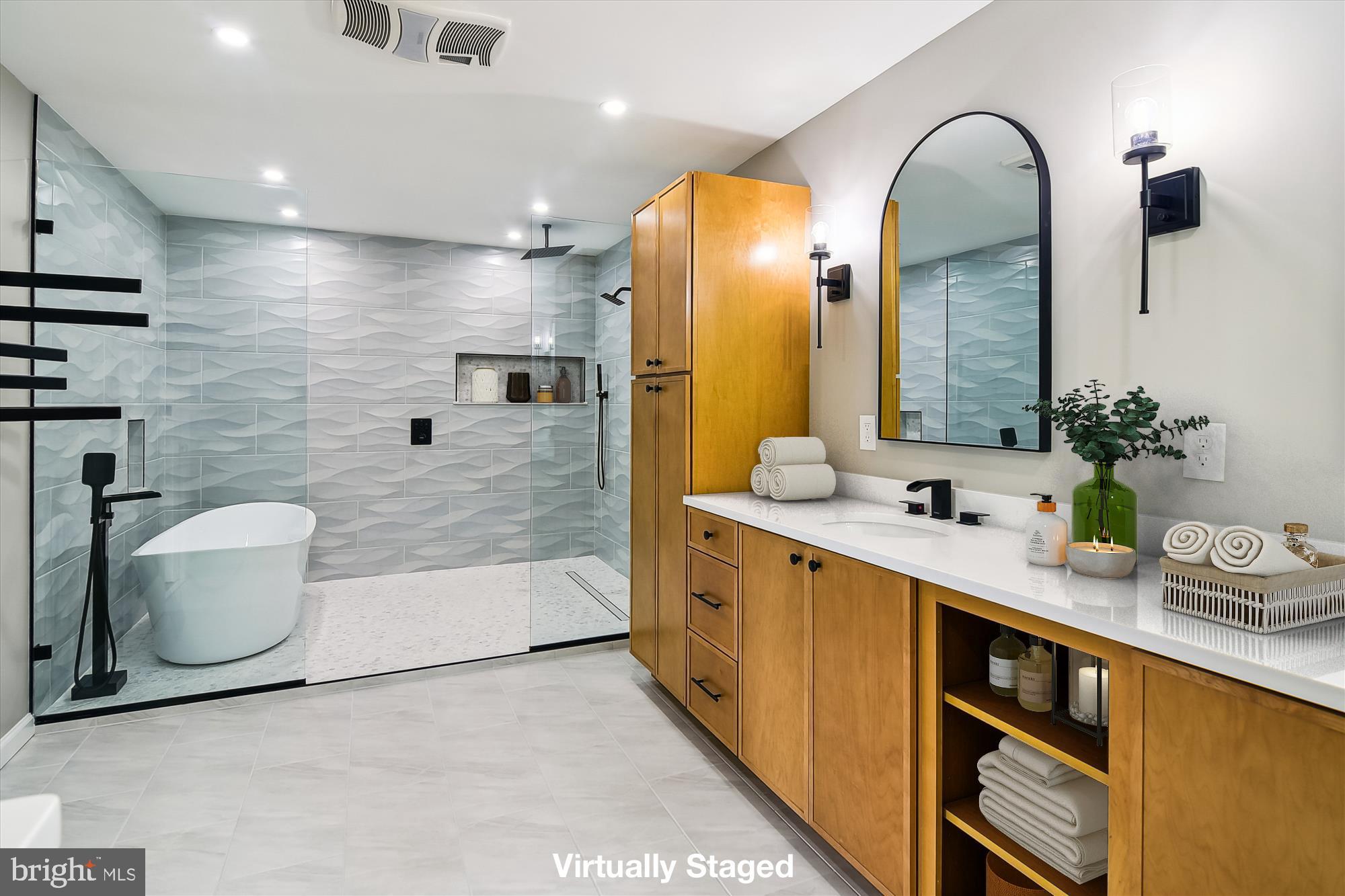 GREEN GABLES - Residential