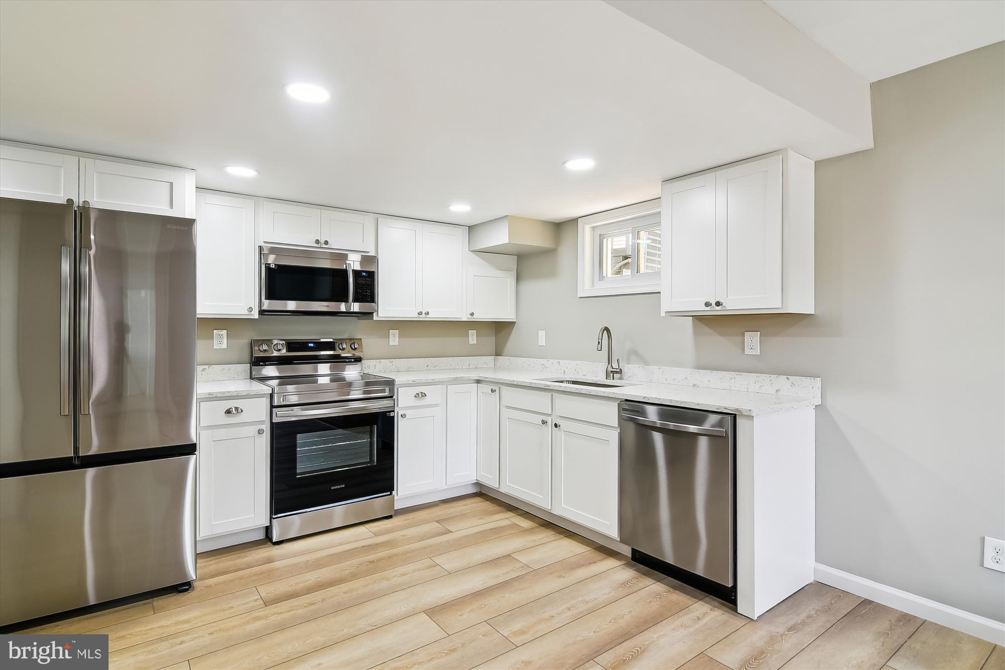 GREEN GABLES - Residential