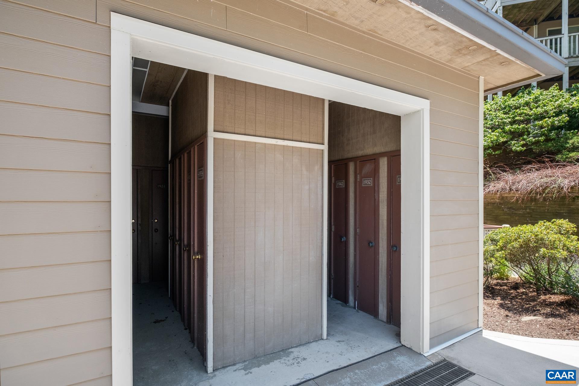 WINTERGREEN RESORT - Residential