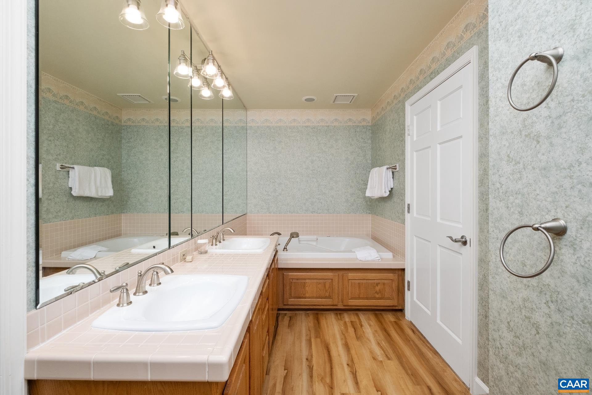 WINTERGREEN RESORT - Residential