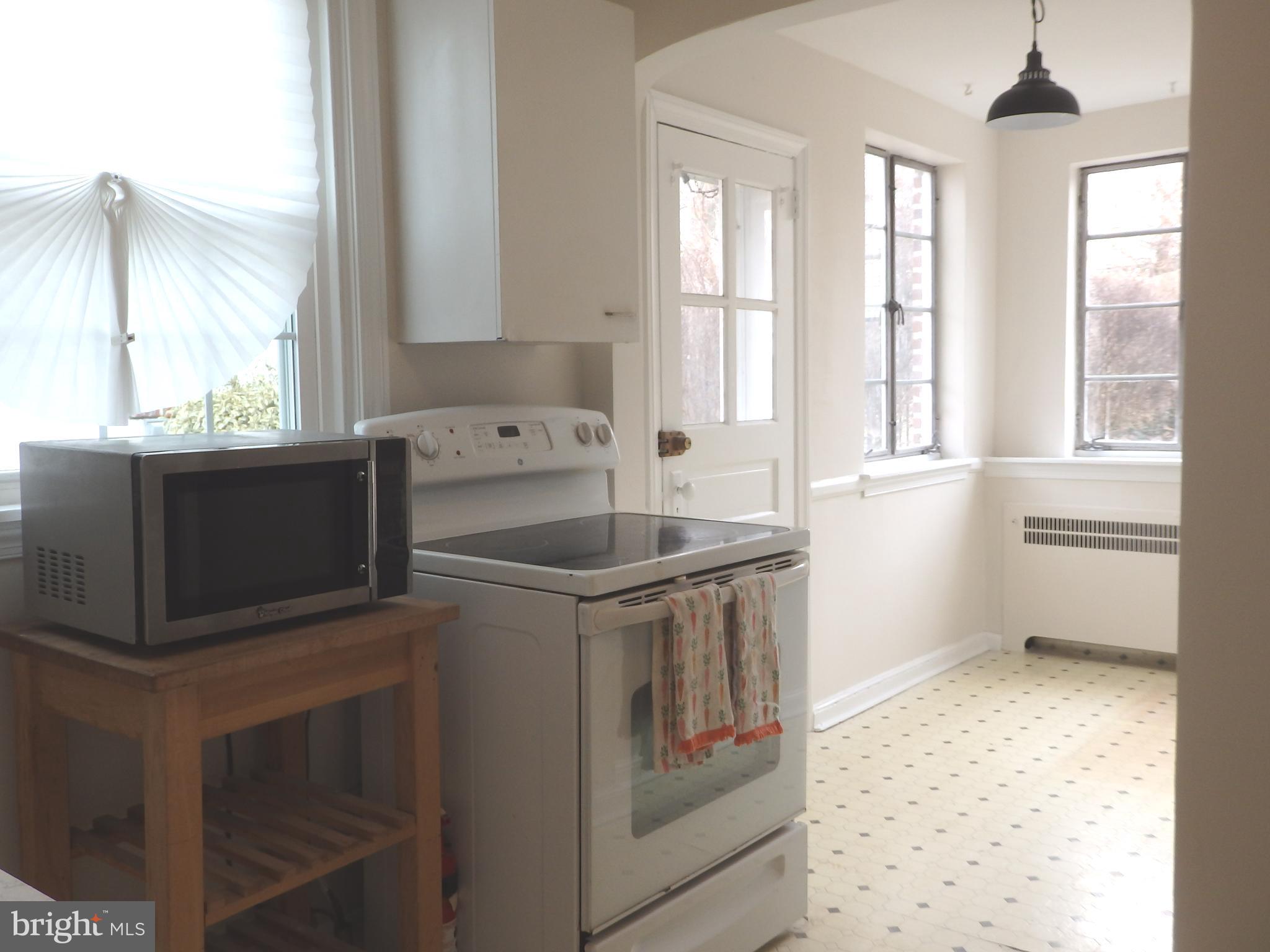 CHATHAM VIL - Residential Lease