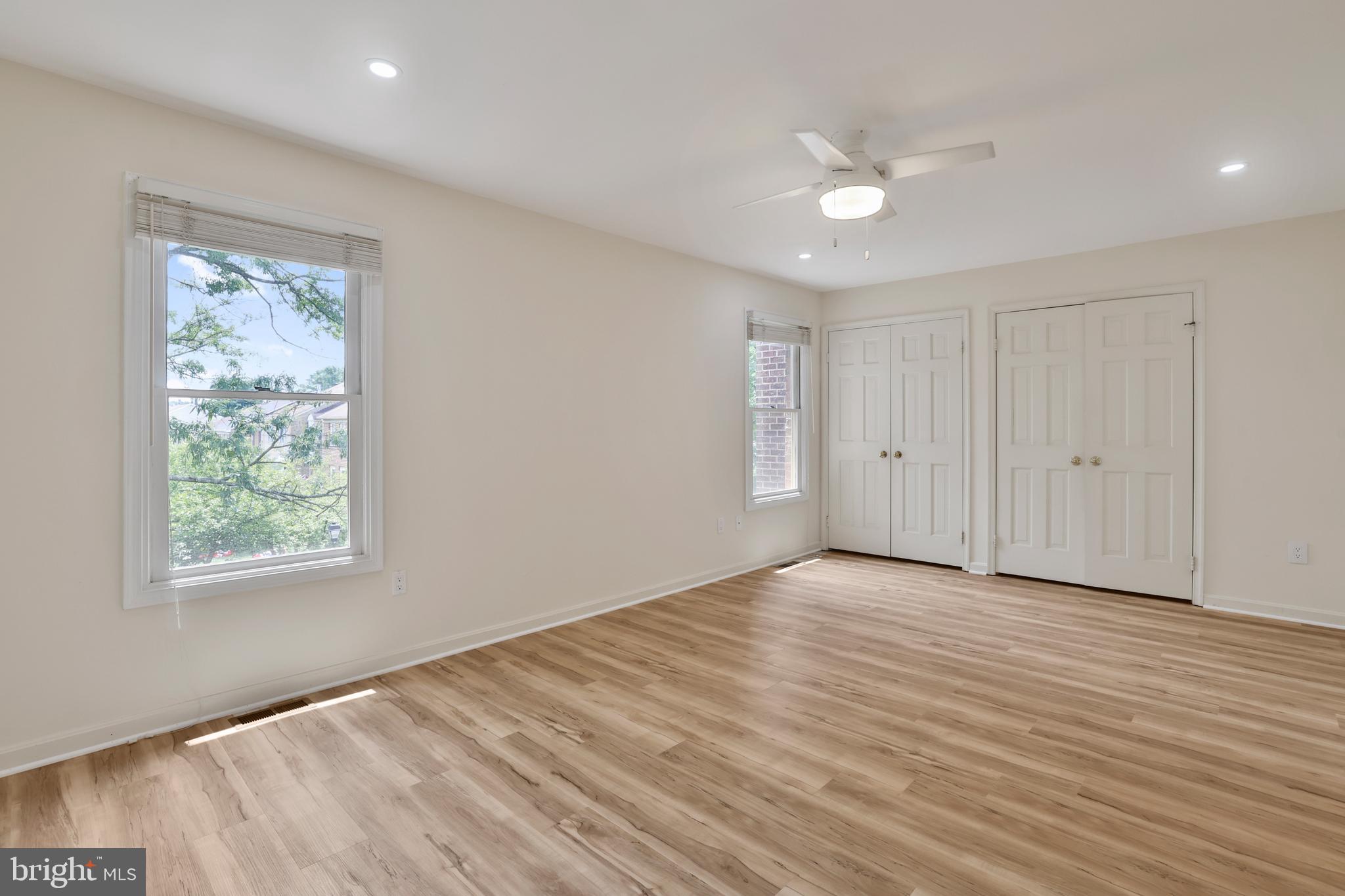 TREEBROOKE CONDOMINIUM - Residential Lease