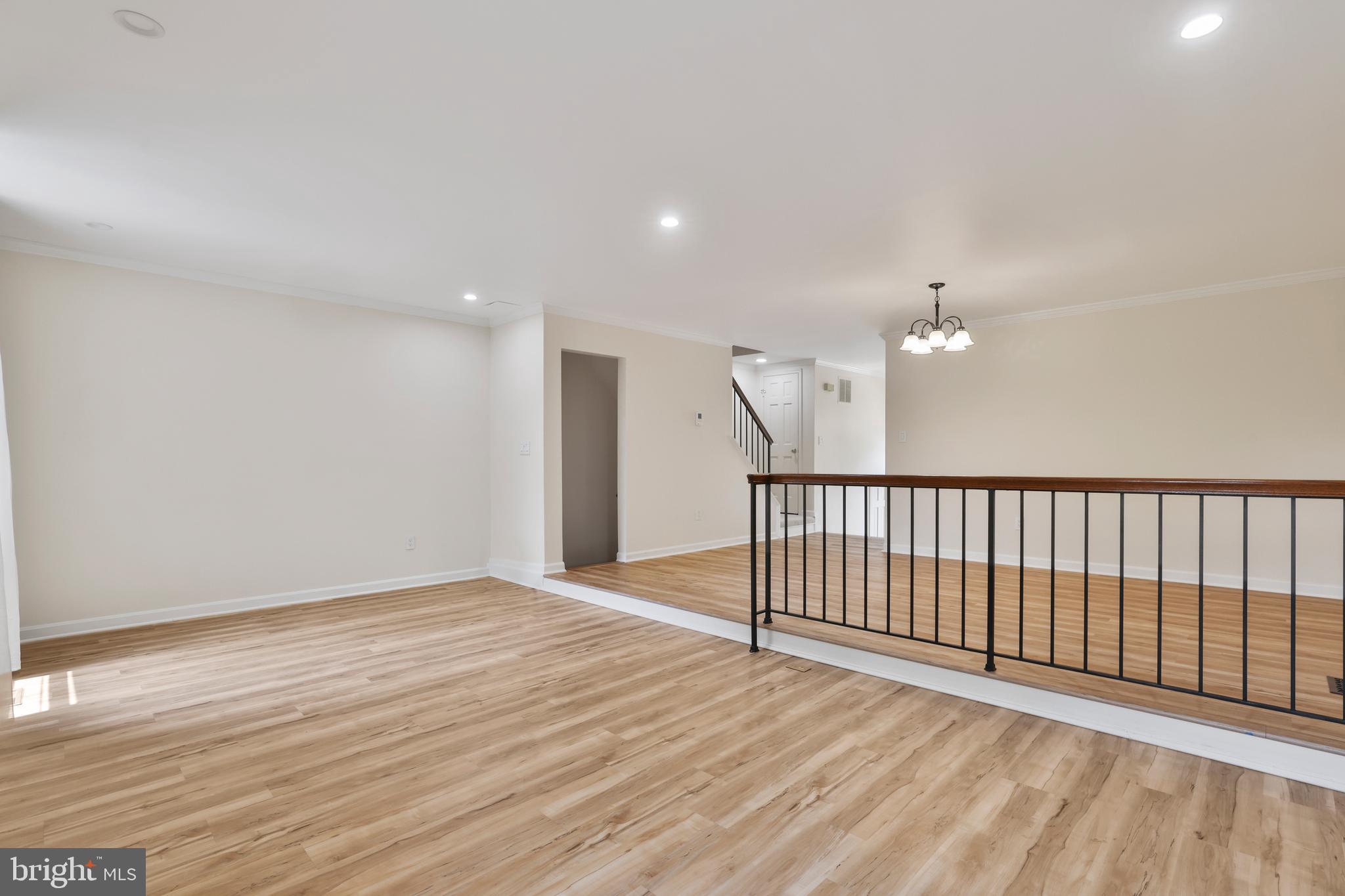 TREEBROOKE CONDOMINIUM - Residential Lease