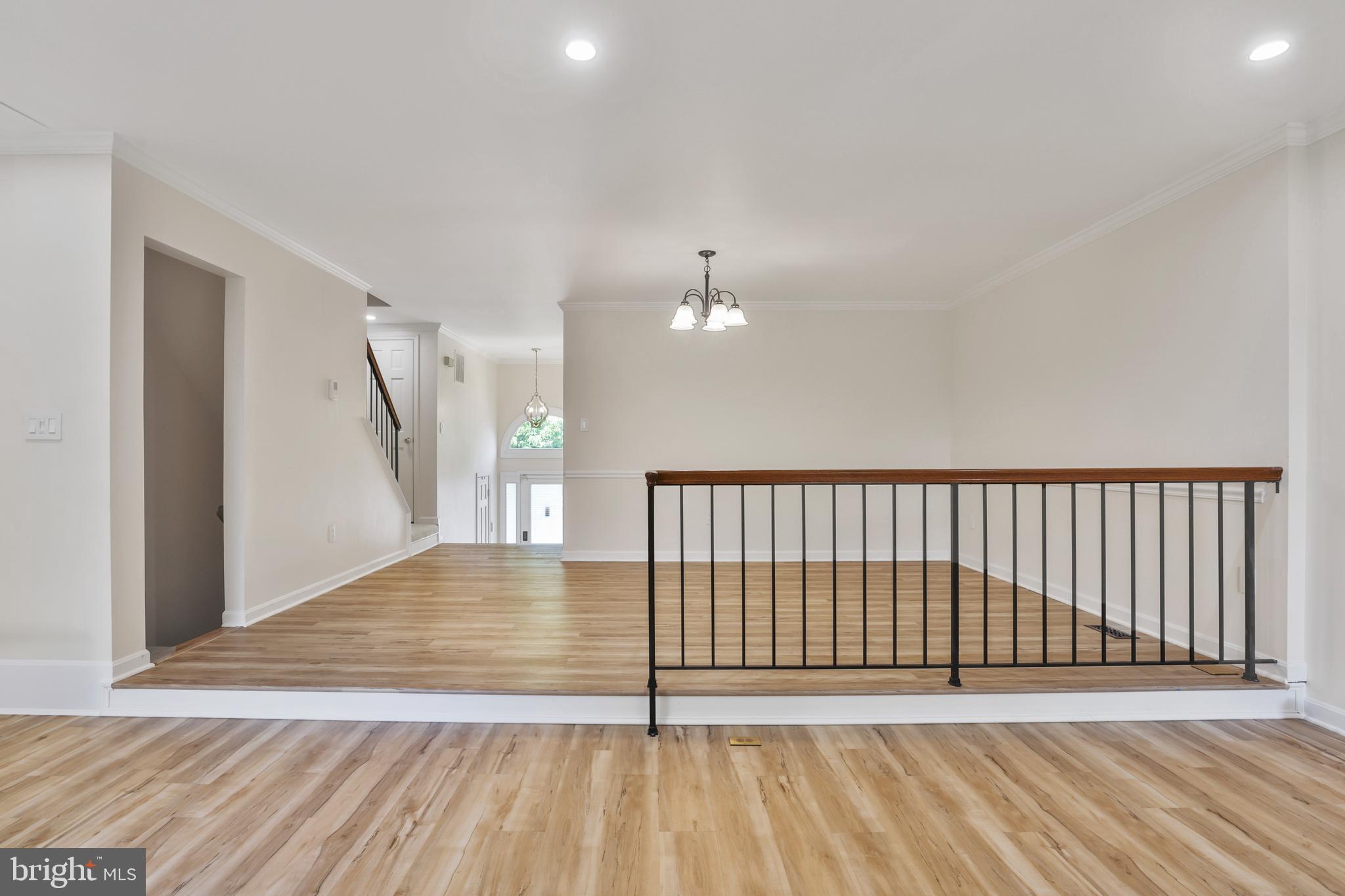 TREEBROOKE CONDOMINIUM - Residential Lease