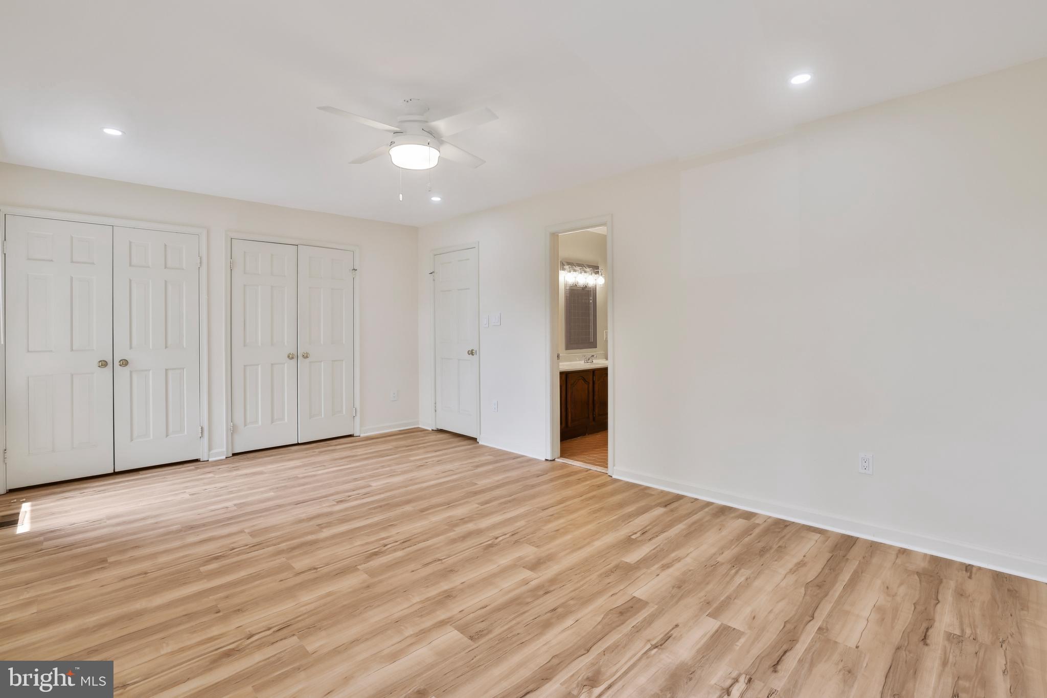 TREEBROOKE CONDOMINIUM - Residential Lease