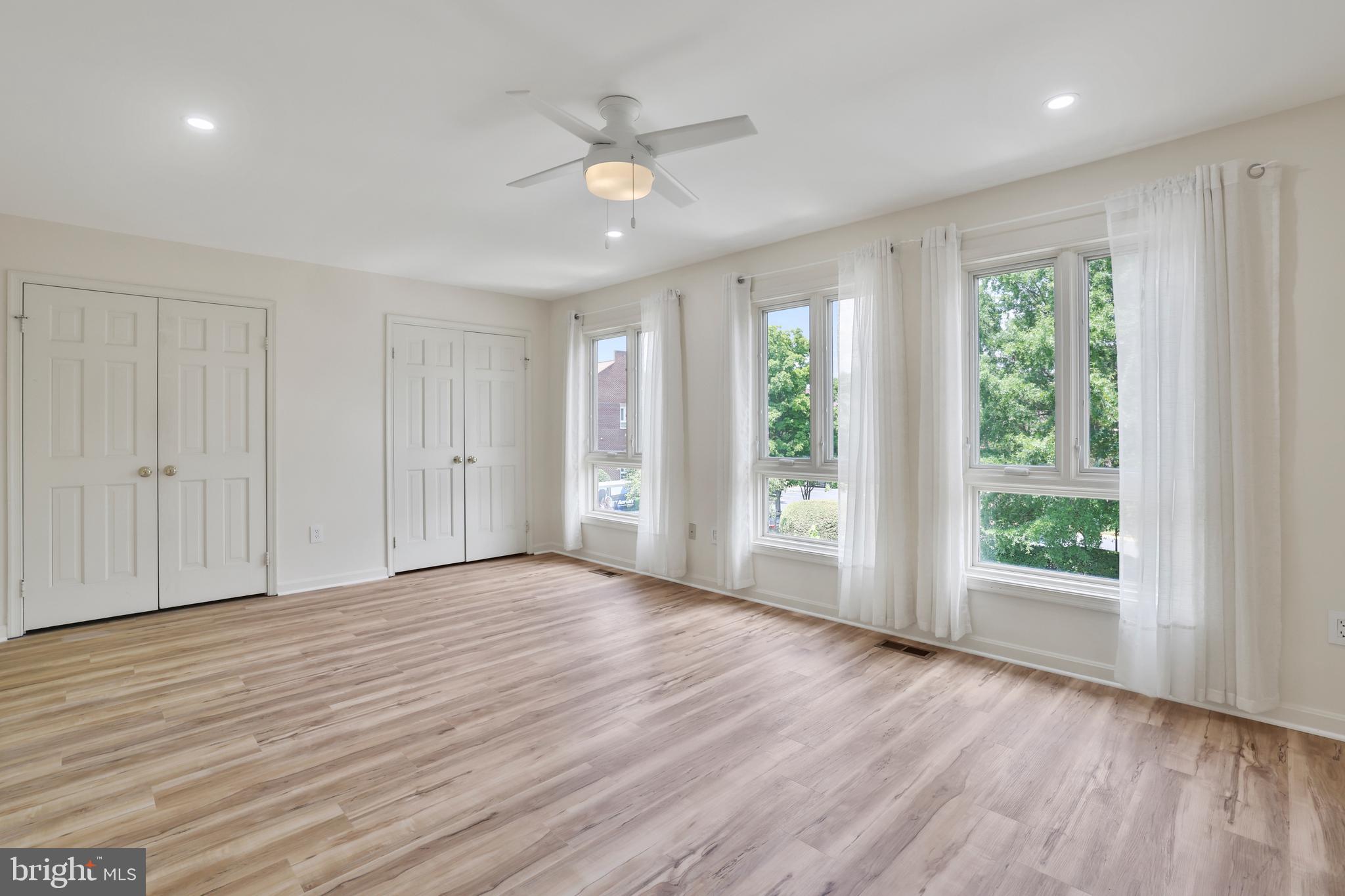 TREEBROOKE CONDOMINIUM - Residential Lease