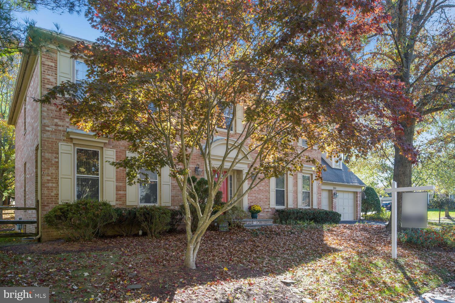 FOX HILLS - Residential