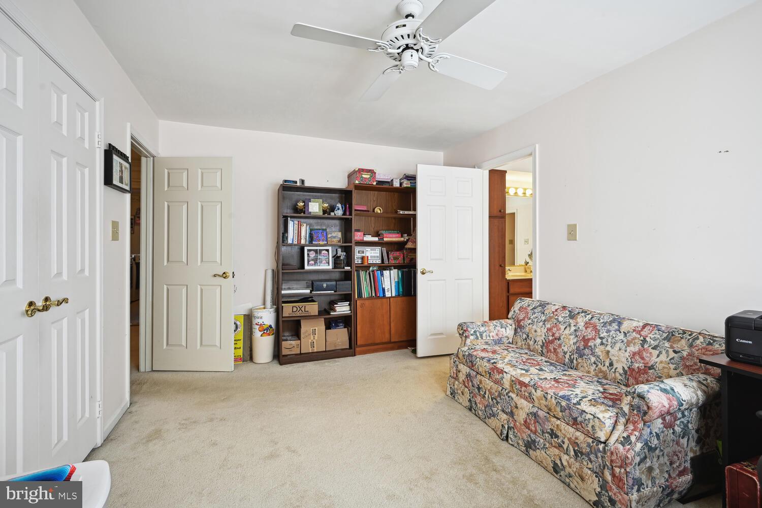 FOX HILLS - Residential