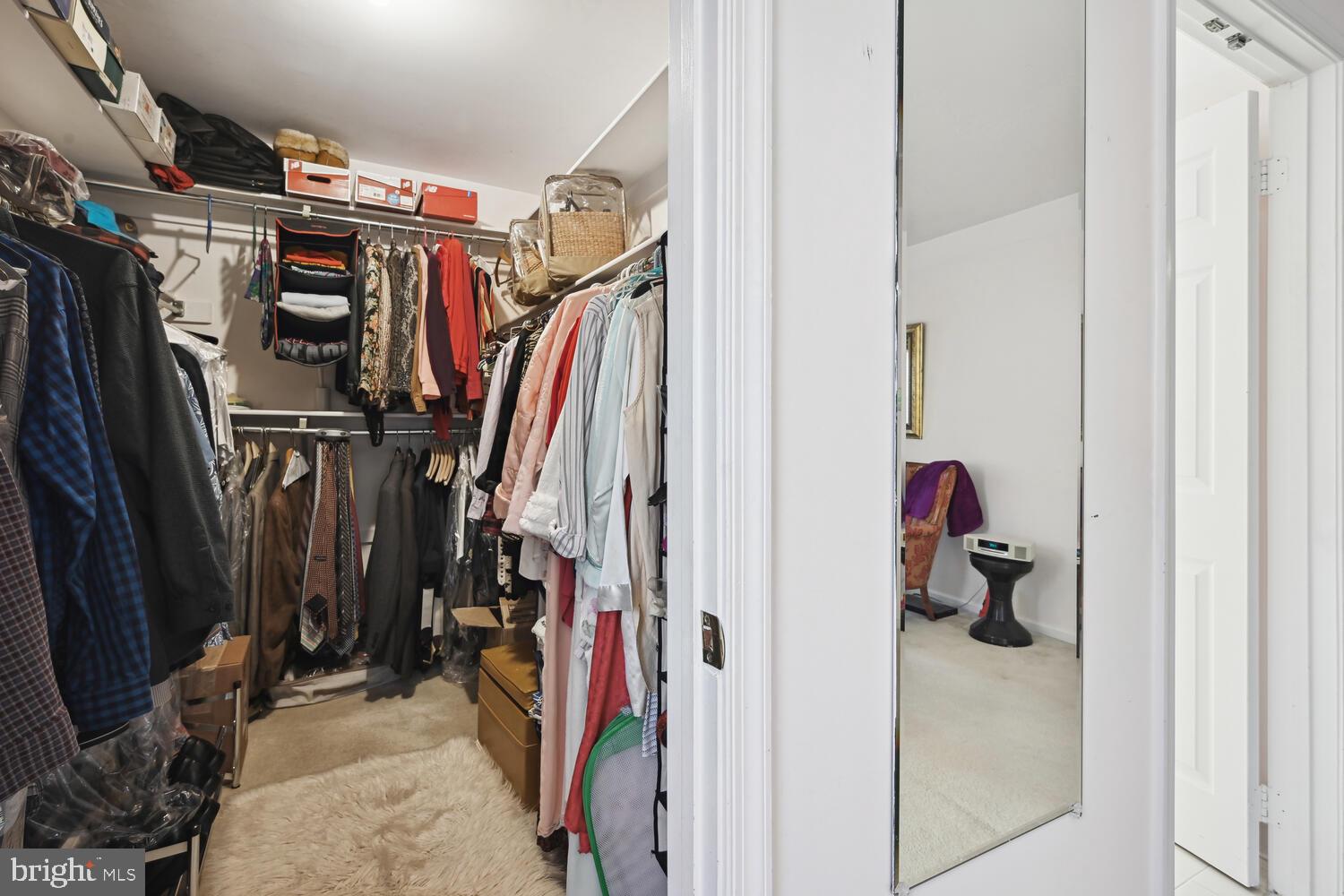 FOX HILLS - Residential