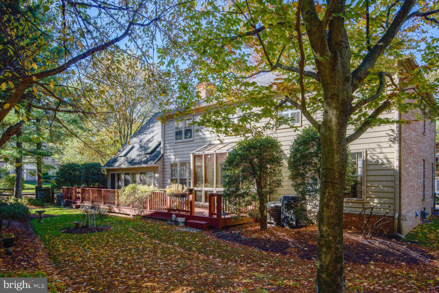 FOX HILLS - Residential