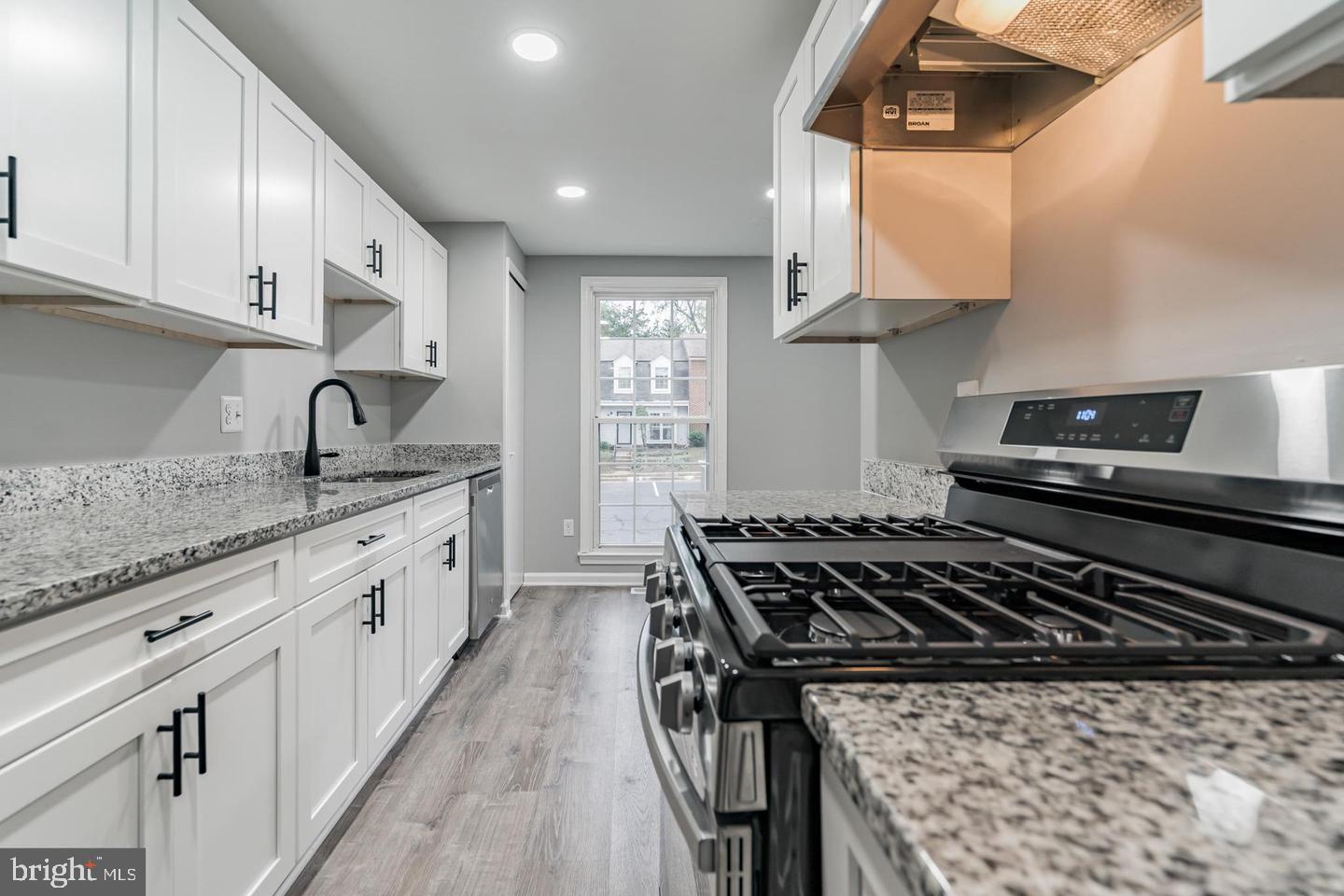 NEW GATE - Residential Lease