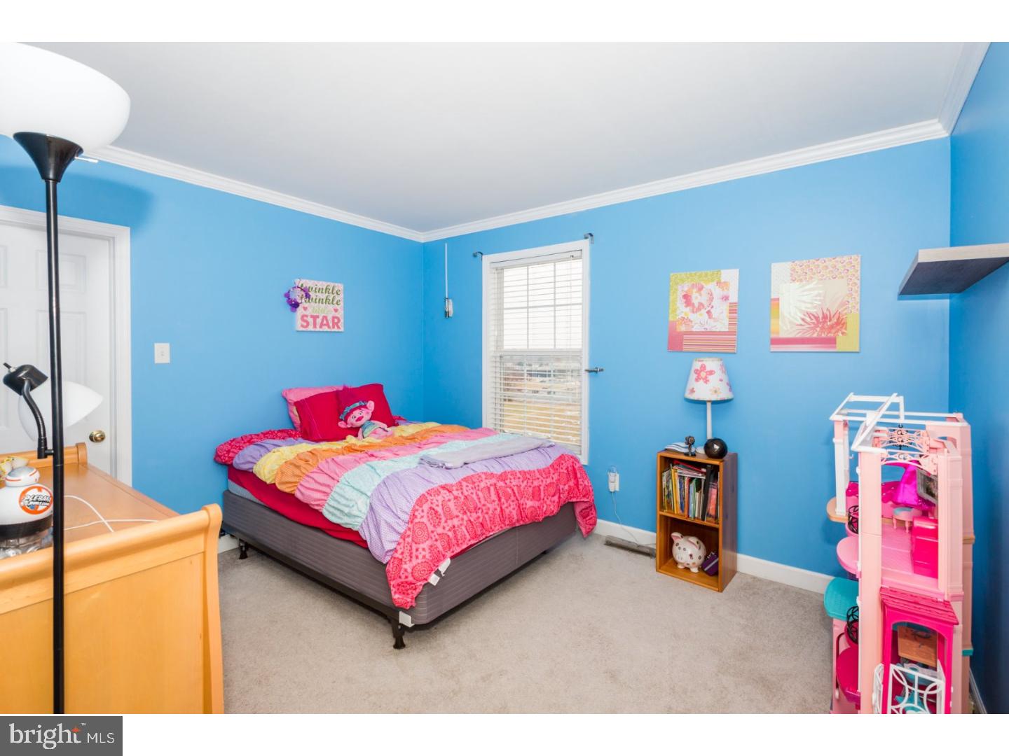 COLUMBIA COURT - Residential