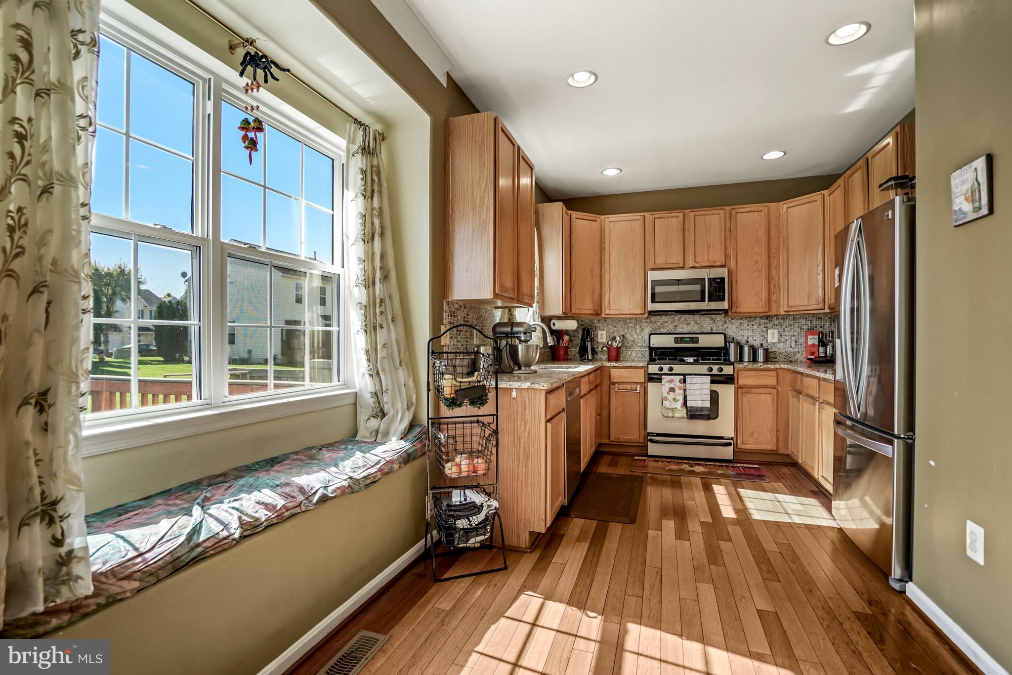 LOUDOUN PARKWAY CENTER - Residential Lease