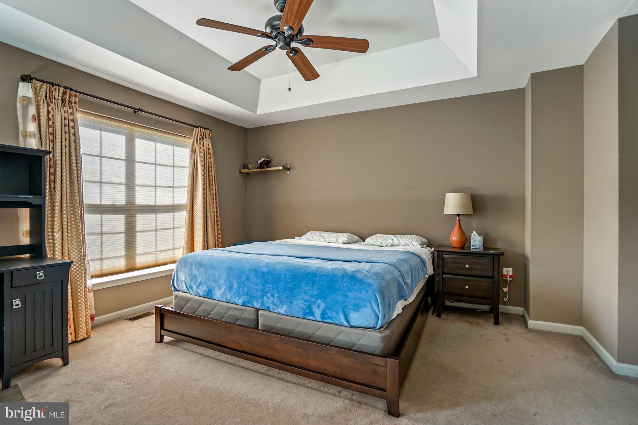 LOUDOUN PARKWAY CENTER - Residential Lease
